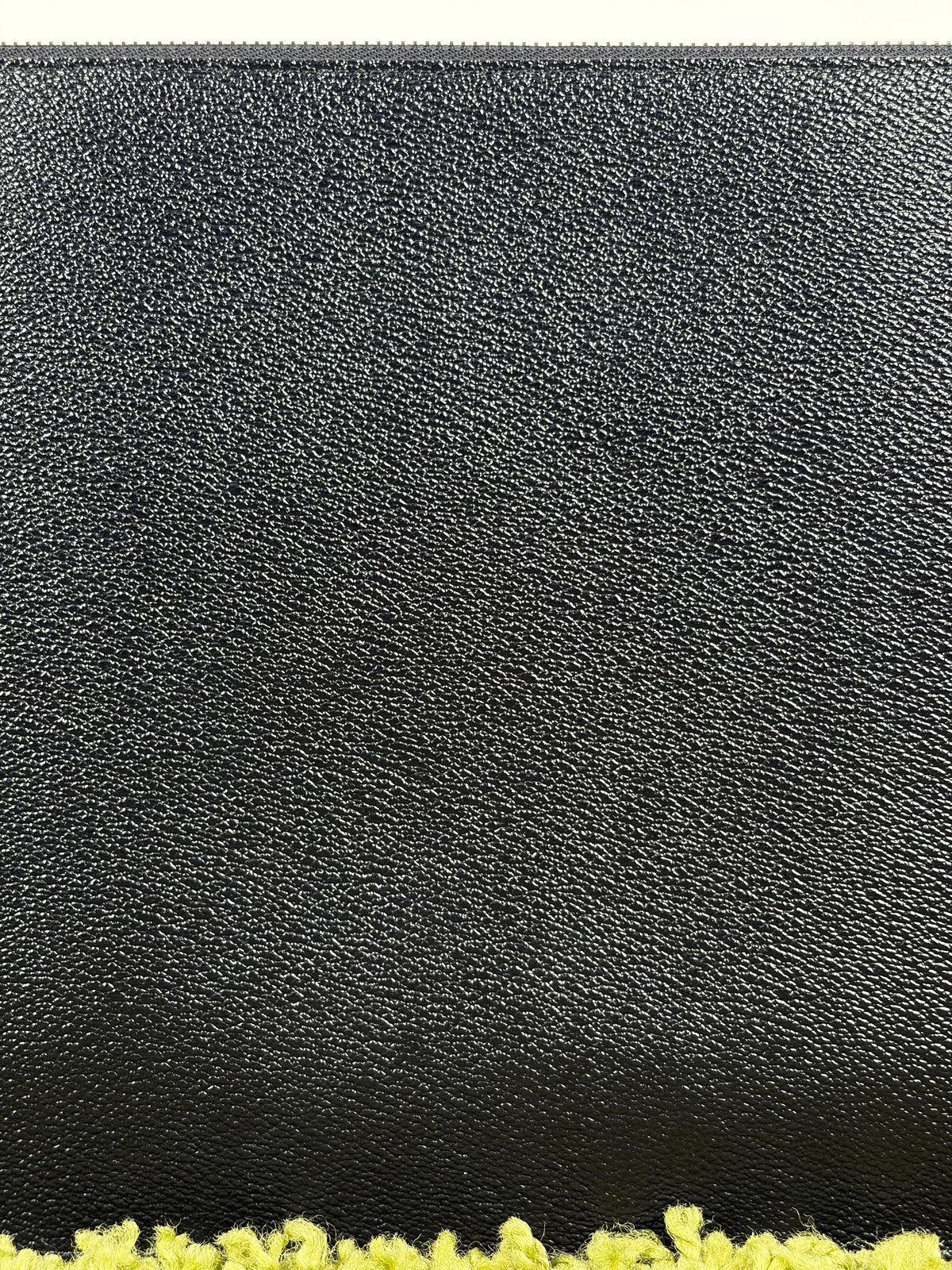 Pochette Givenchy Leo in pelle Nero