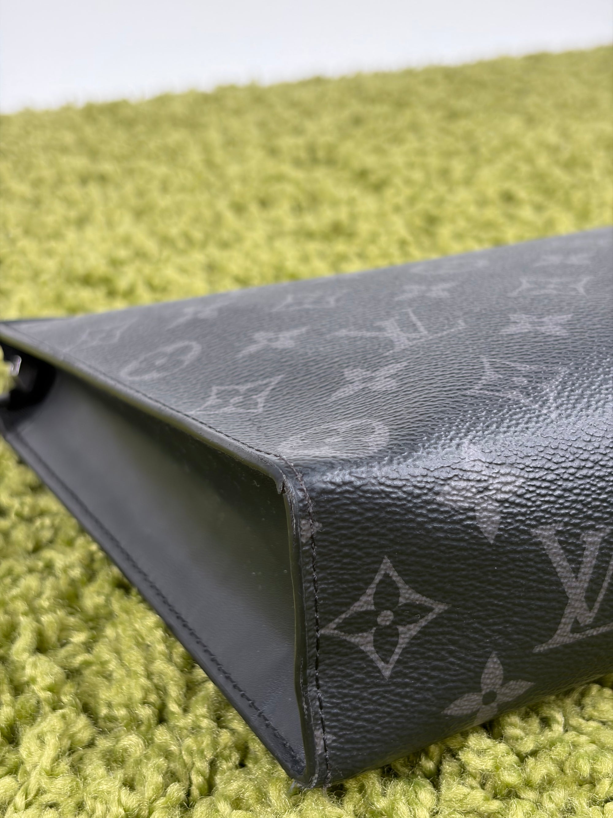 Pochette Louis Vuitton nera