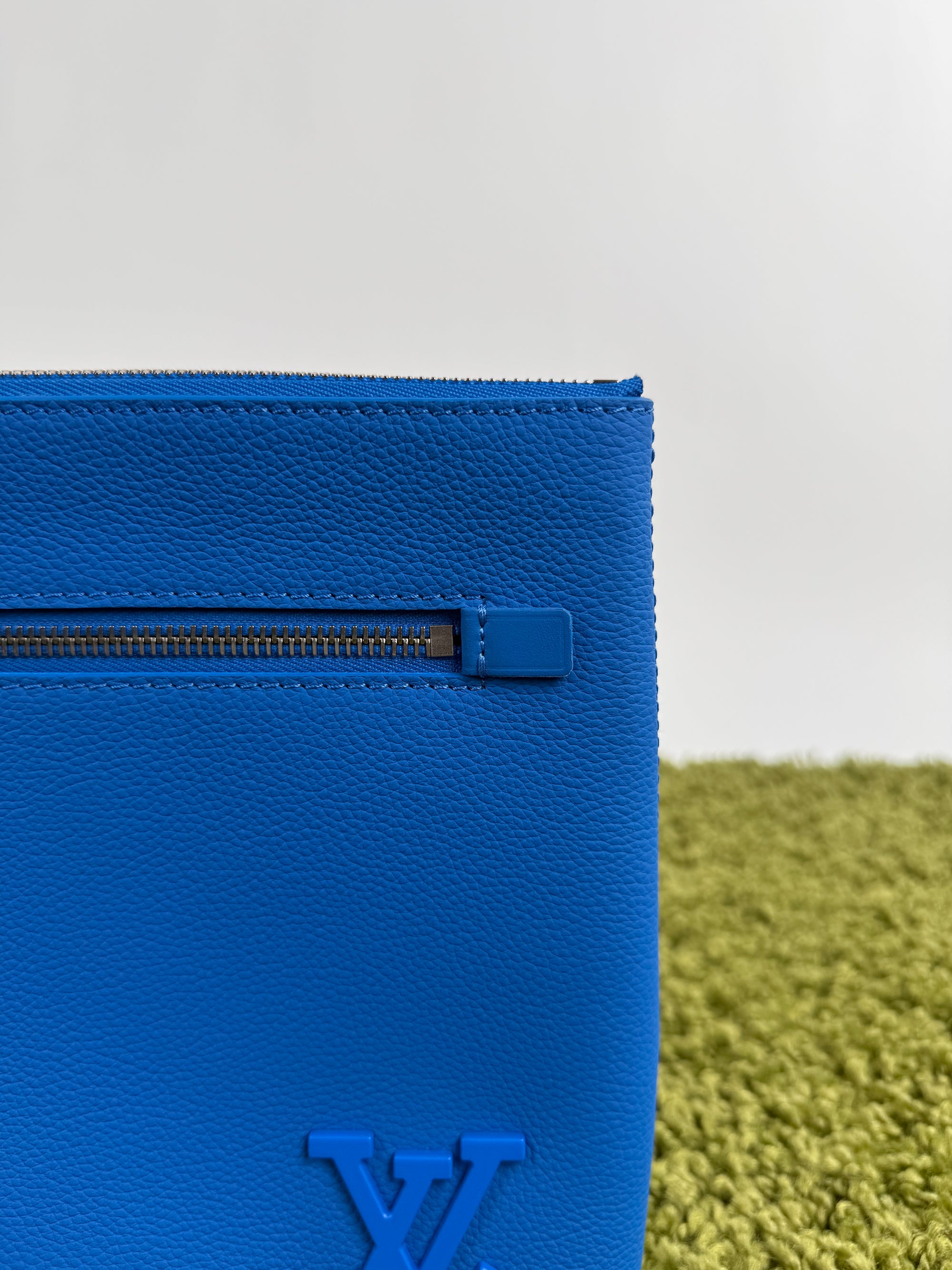 Pochette Louis Vuitton Take-off in pelle