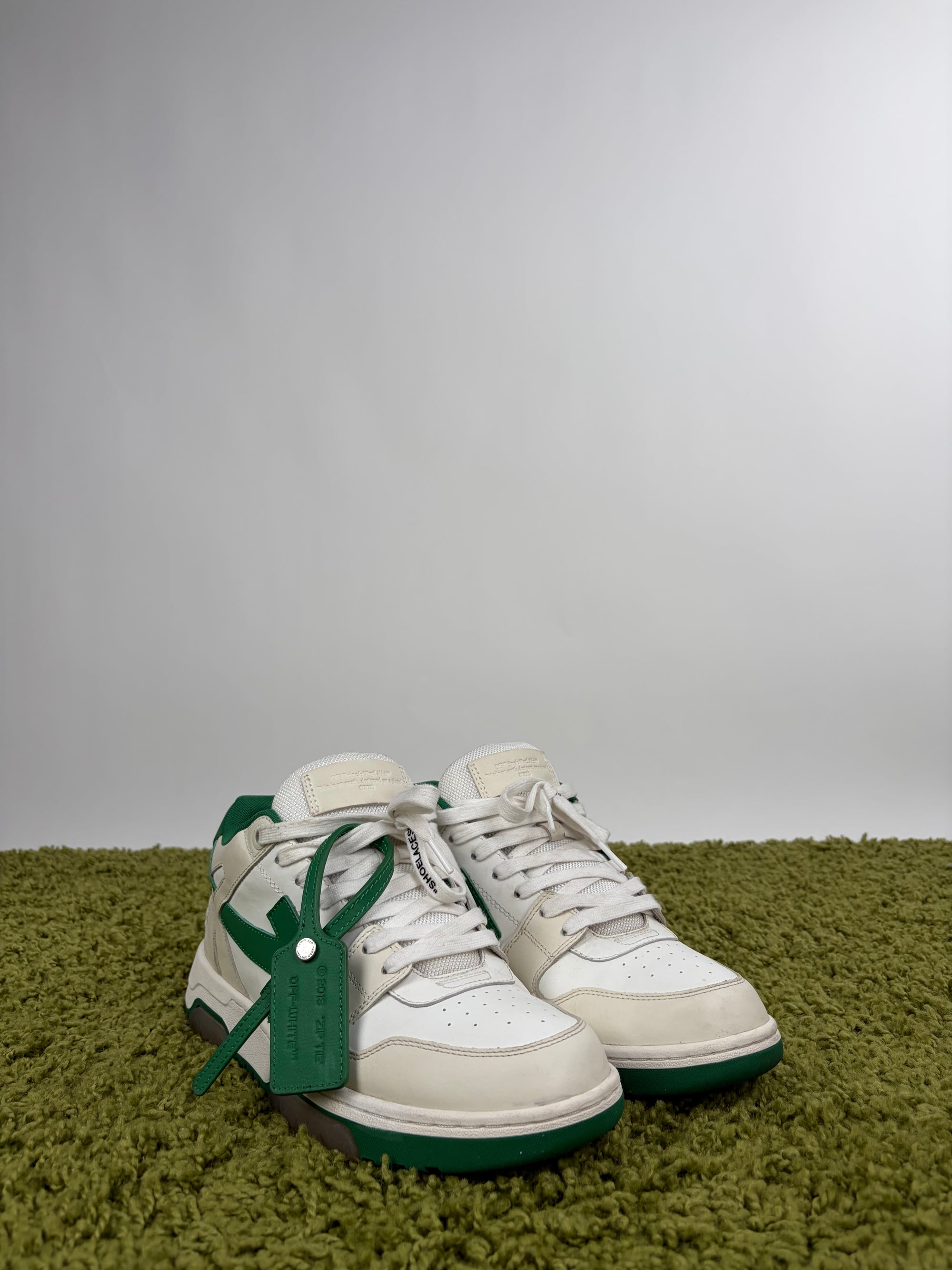 Off white Size 43 bianche e verdi