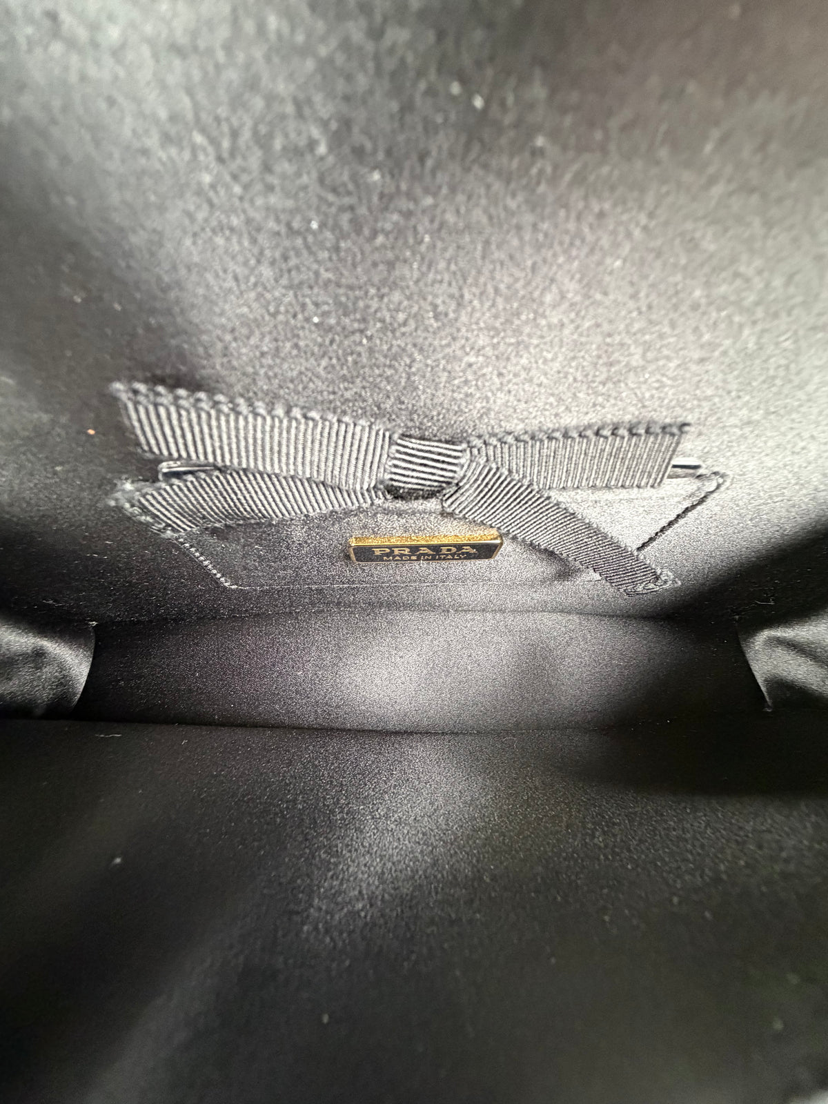 Borsa a spalla Prada Mini in raso Nero