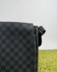 Borsello Messenger District Louis Vuitton Grigio