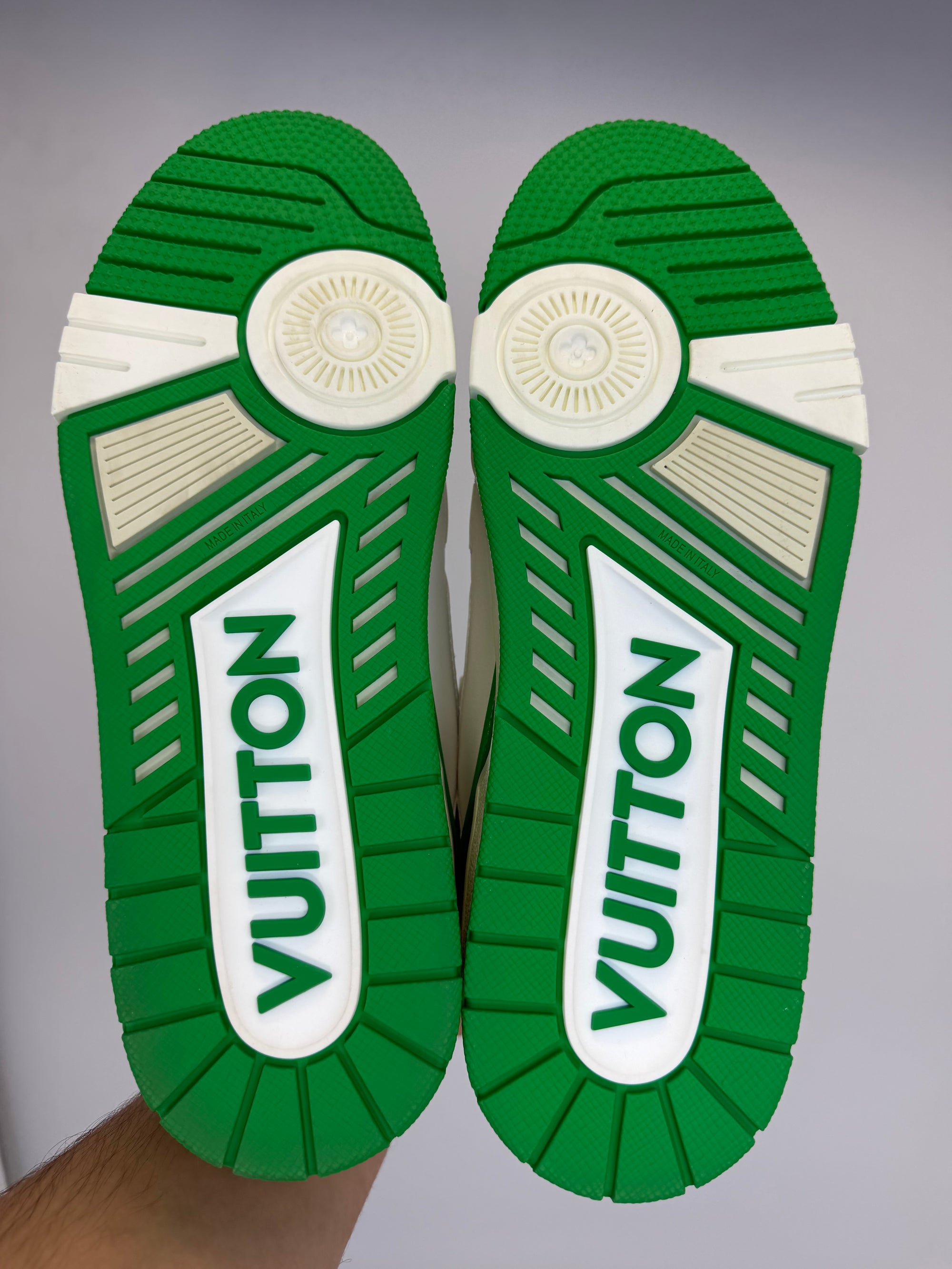 Louis Vuitton Trainer Size 9=43 veste 44 verde e bianco