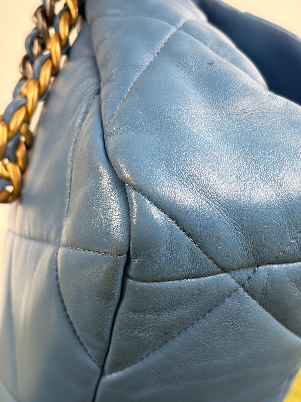 Borsa Chanel 19 Trapuntata in Pelle Azzurra