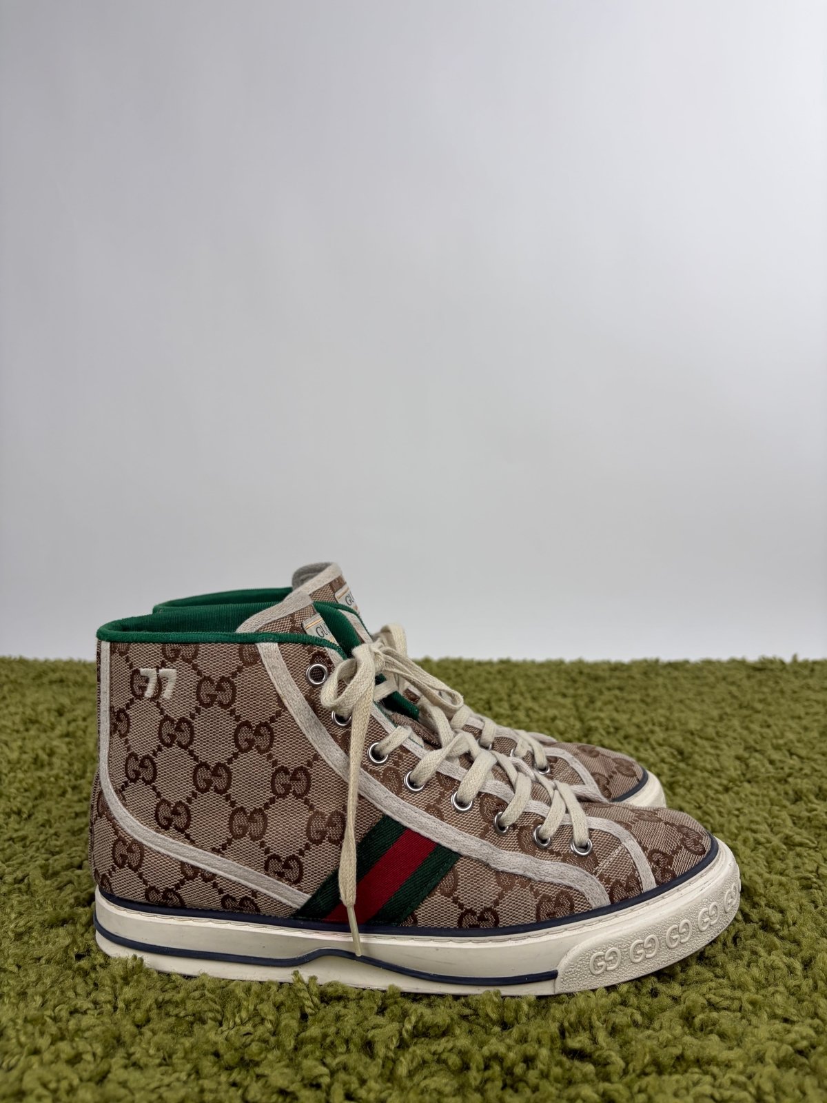Gucci Tennis Size 39.5 marroni e bianche - Second Hand Di Fiore