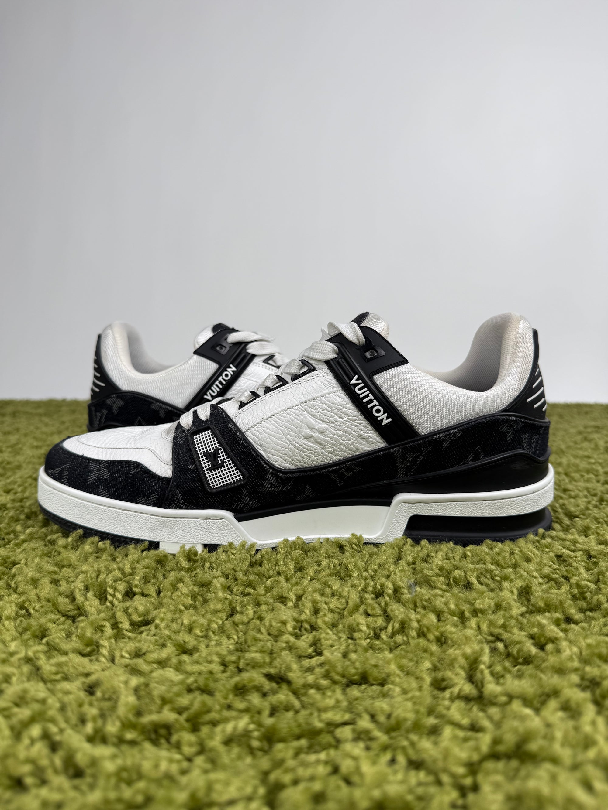 Louis Vuitton Trainer in Denim Nero 9