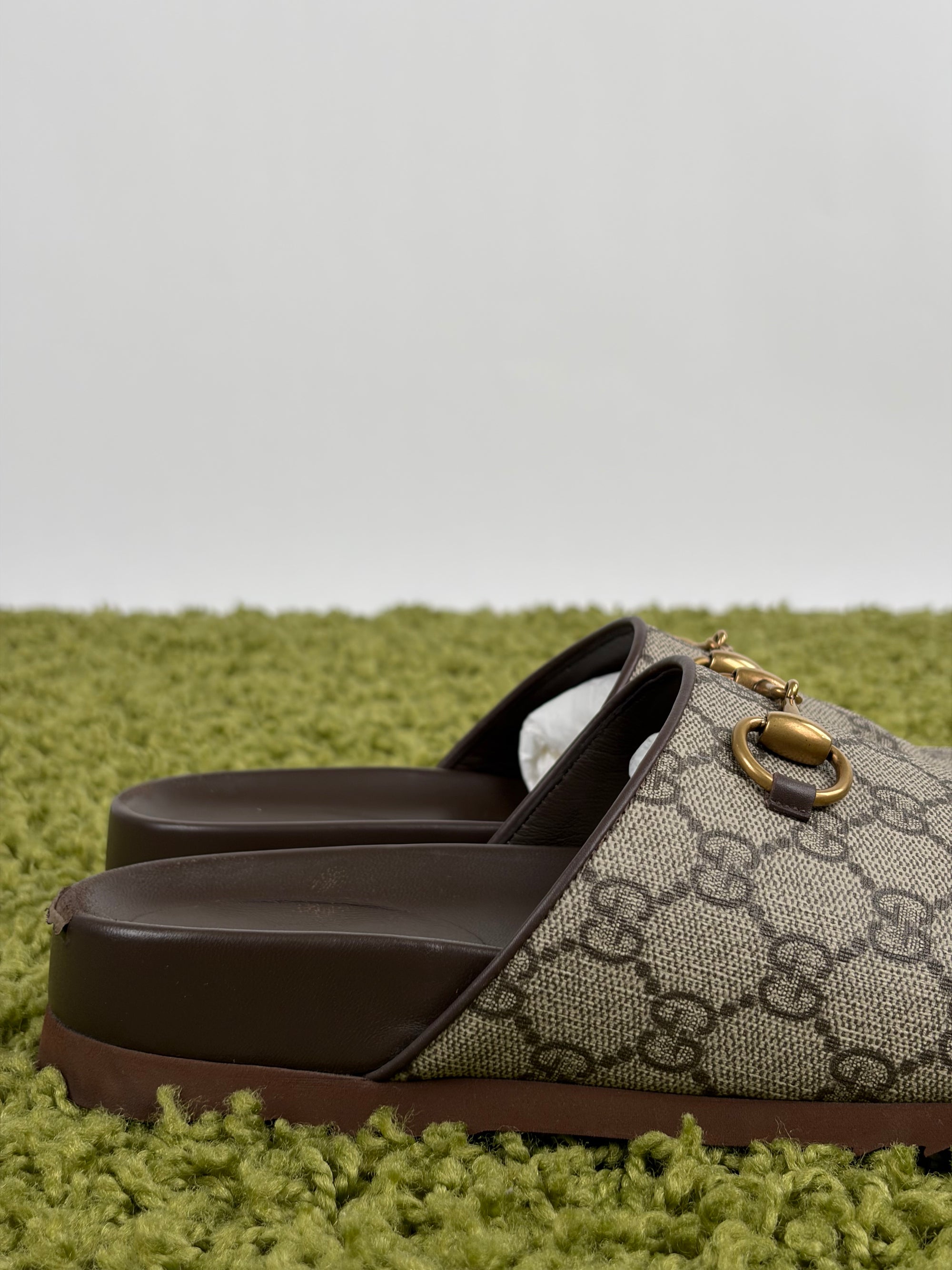Sandali Gucci Size 37.5 beige e marroni