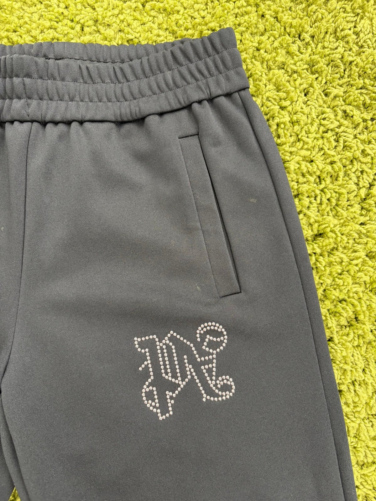 Pantalone Palm Angels Milano in techno Nero M - Second Hand Di Fiore