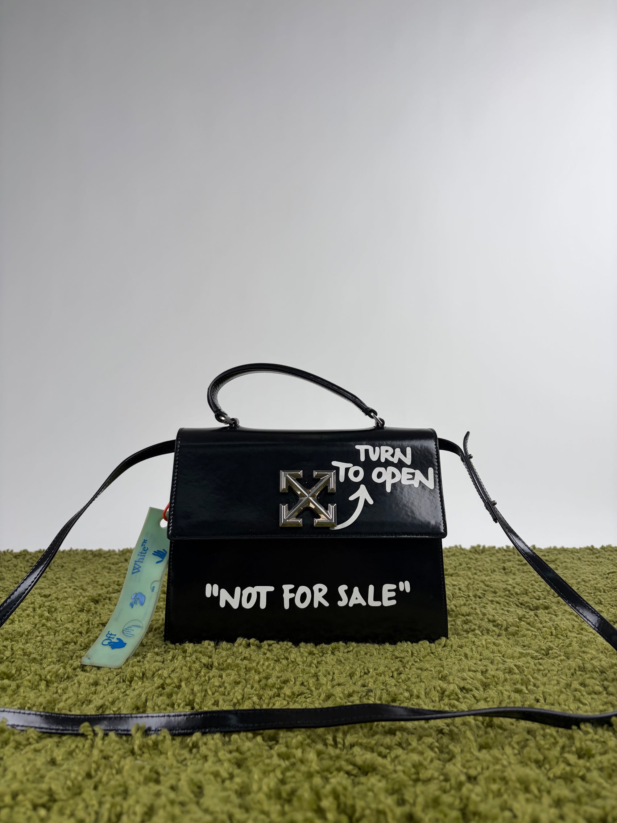Borsa off white Jitney 2.8 nera e bianca