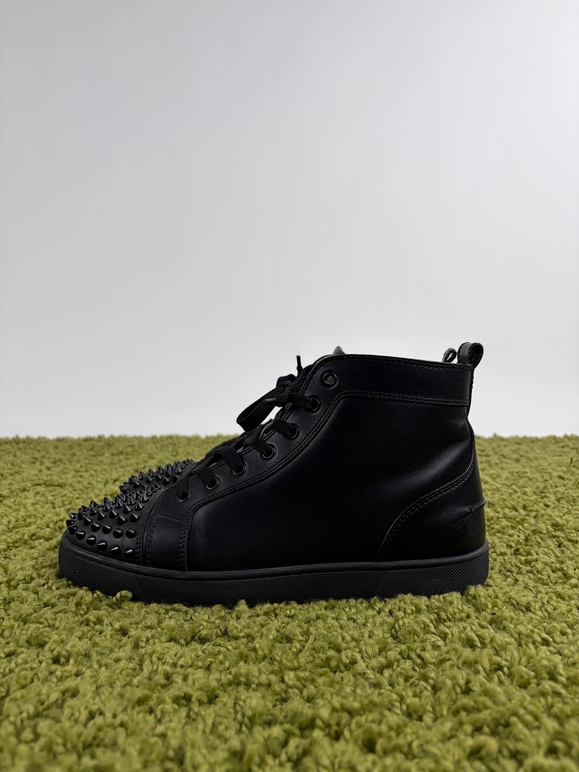 Louboutin alta Size 42 nera