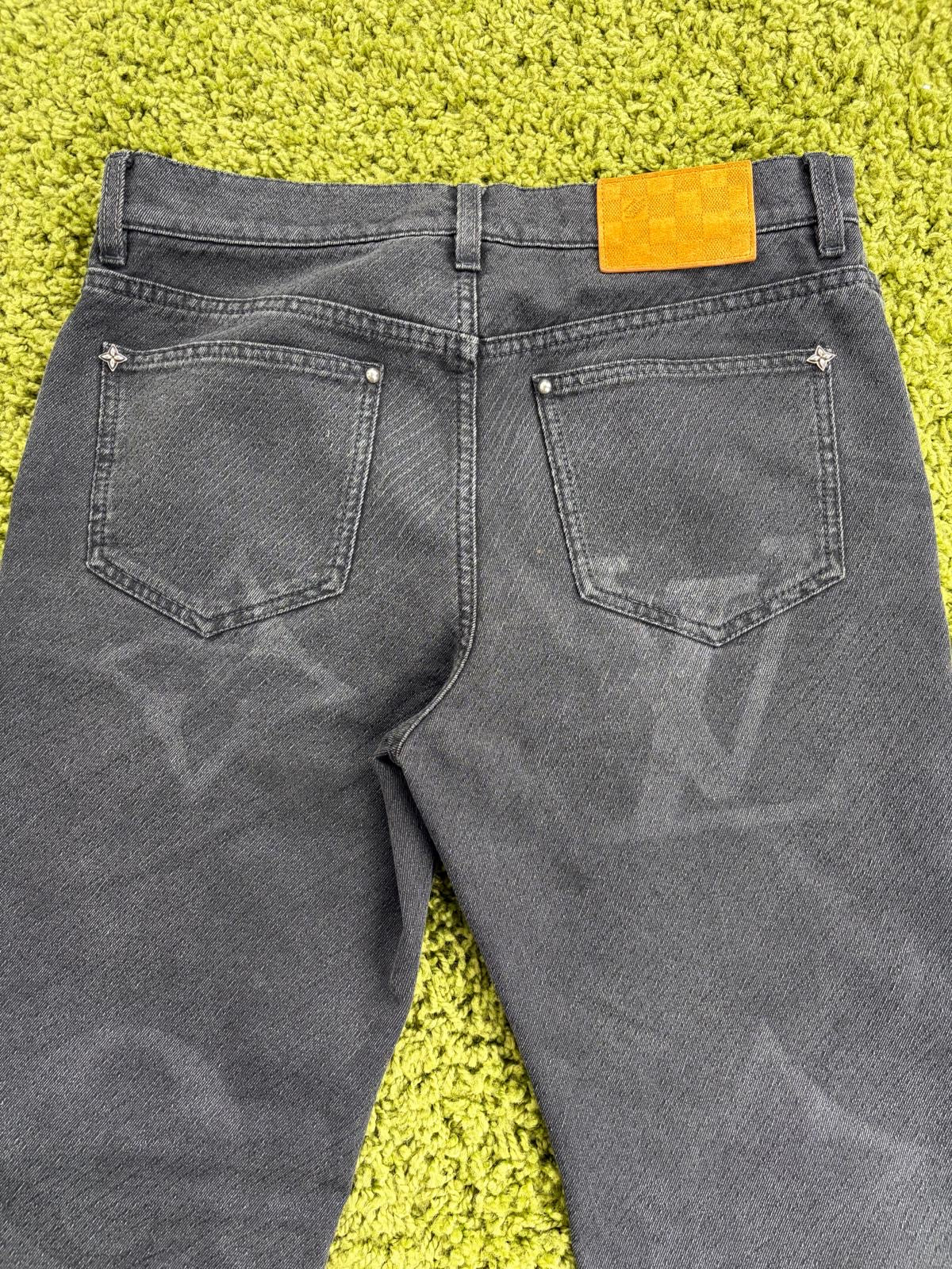 Jeans Louis Vuitton in denim Grigio 30
