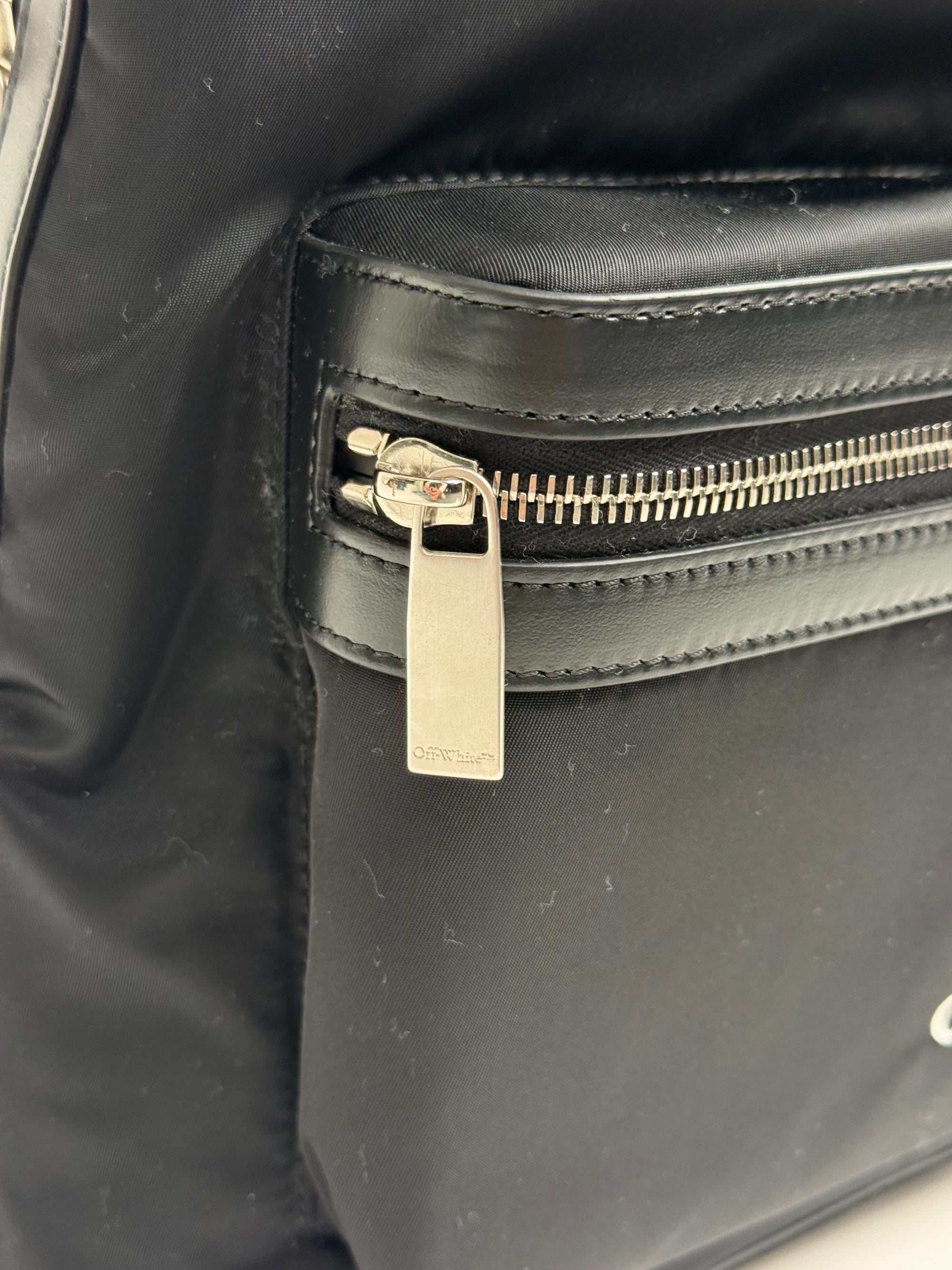 Zaino off white nero