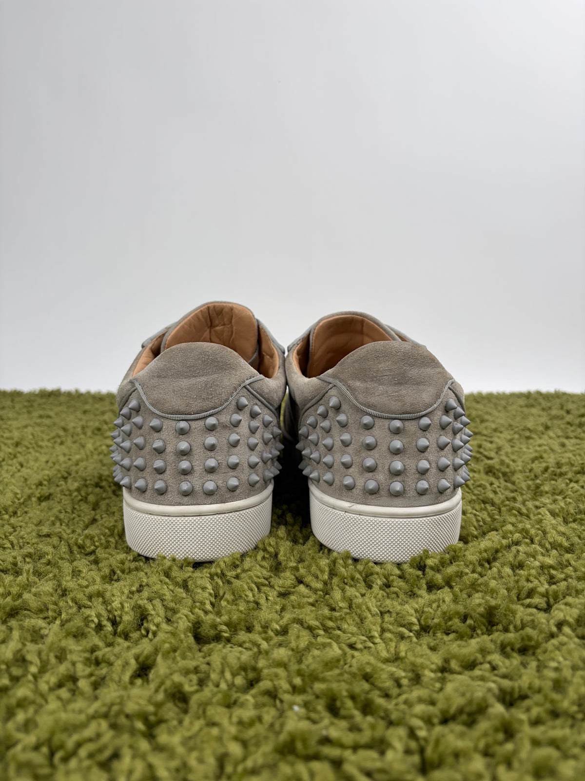 Christian Louboutin Spikes Low Grigia 45