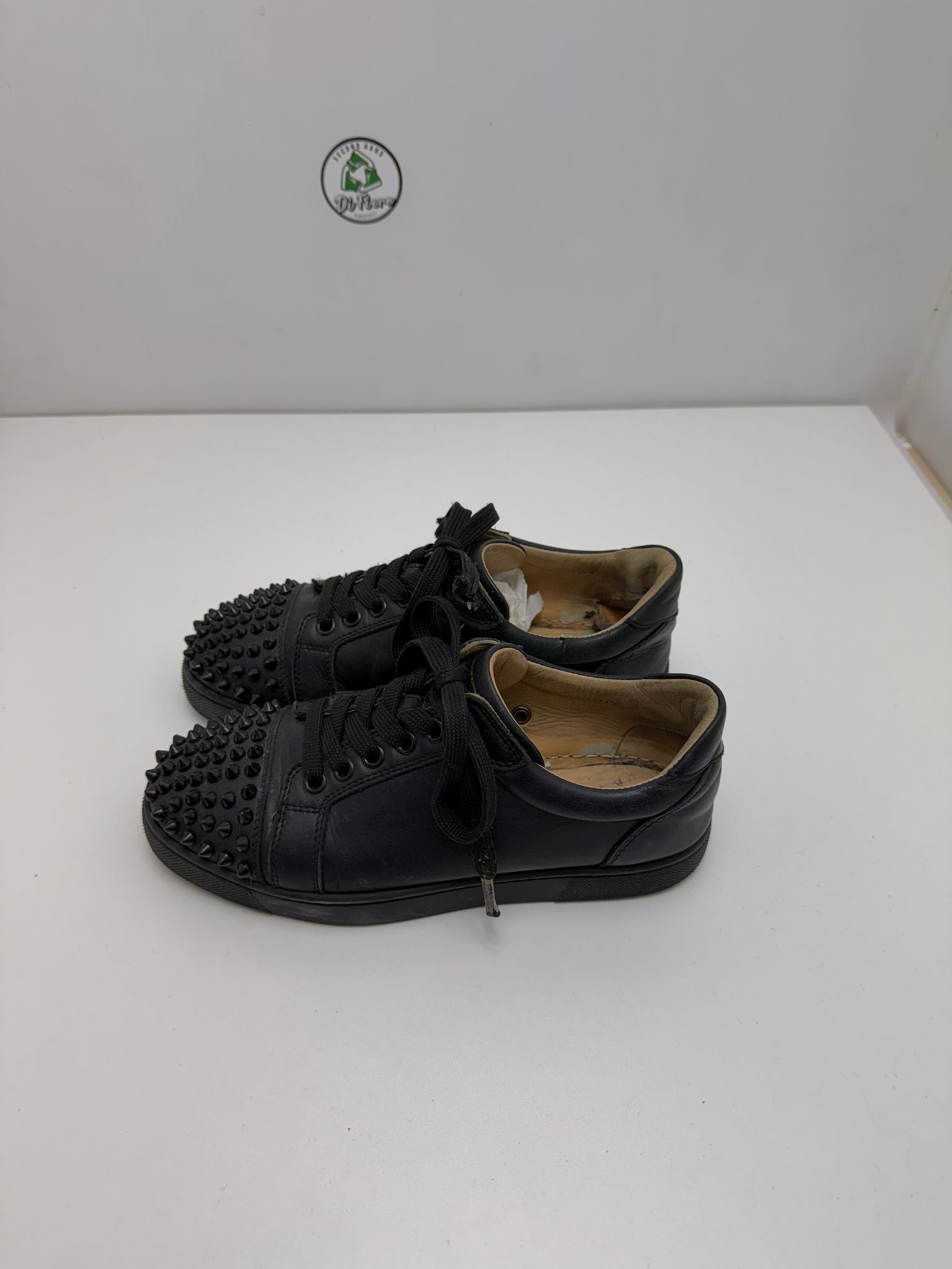 Christian Louboutin 35 basse  nere