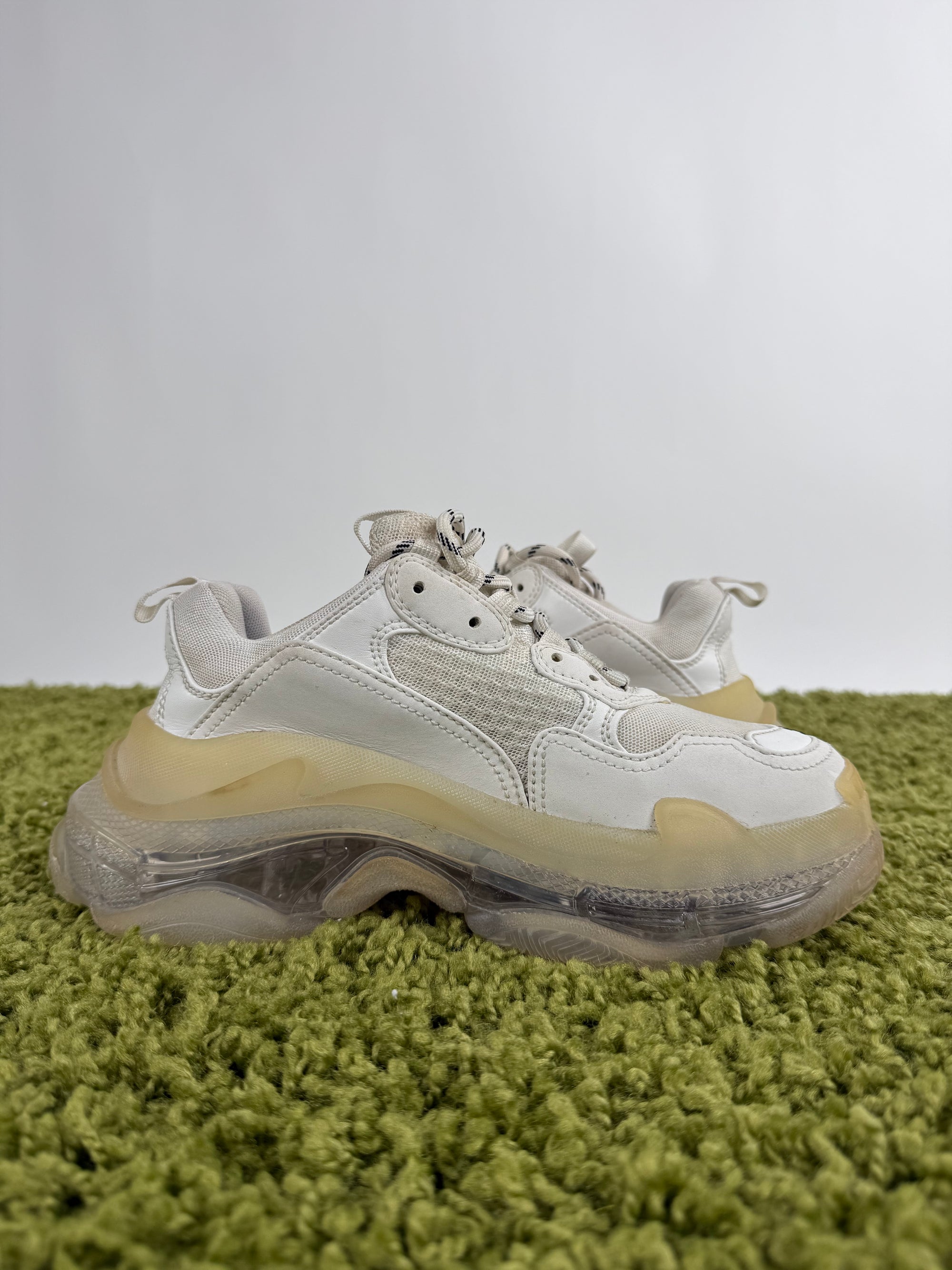 Balenciaga Triple S Bianca 37
