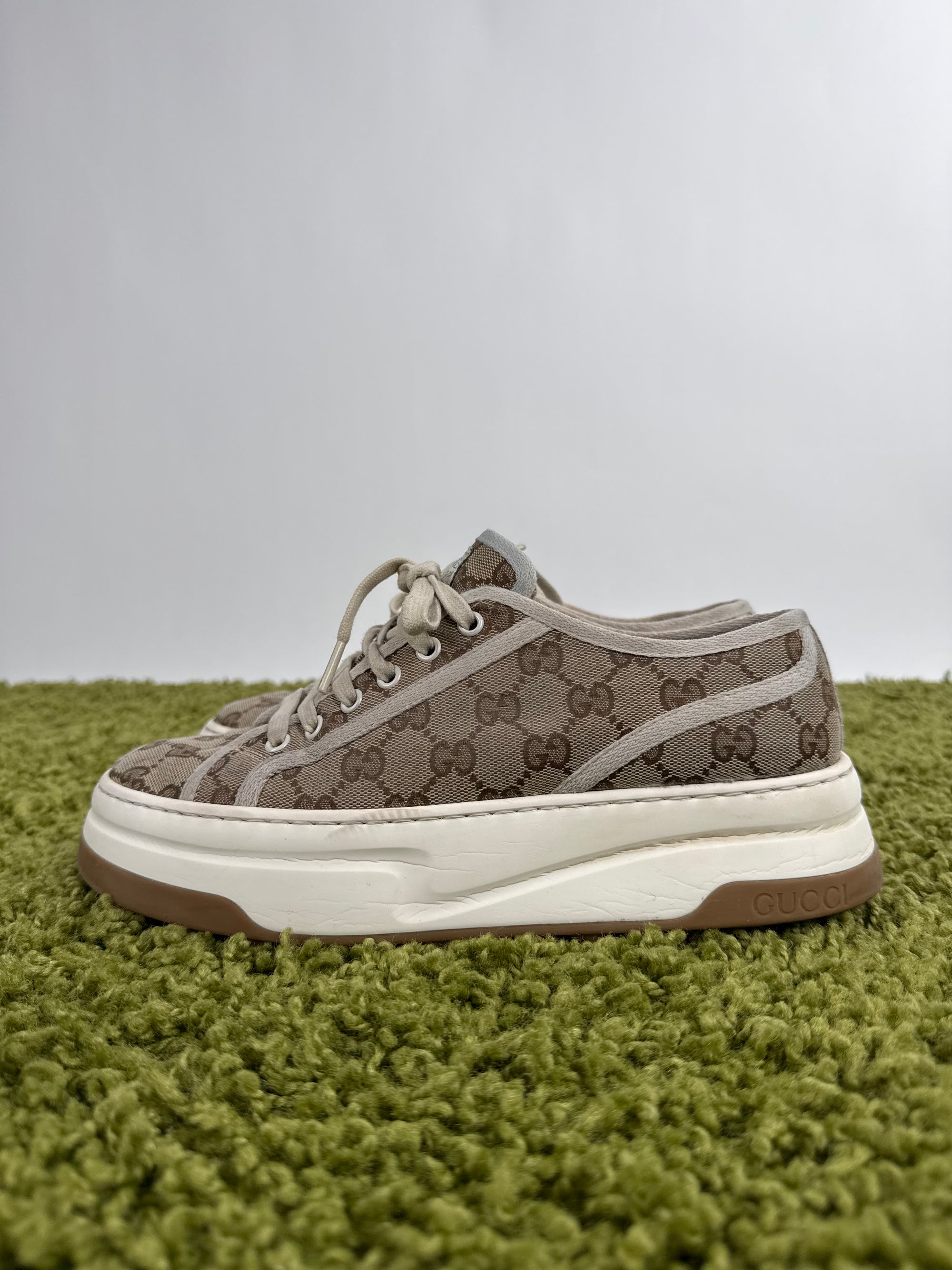 Gucci Tennis Platform Beige 6