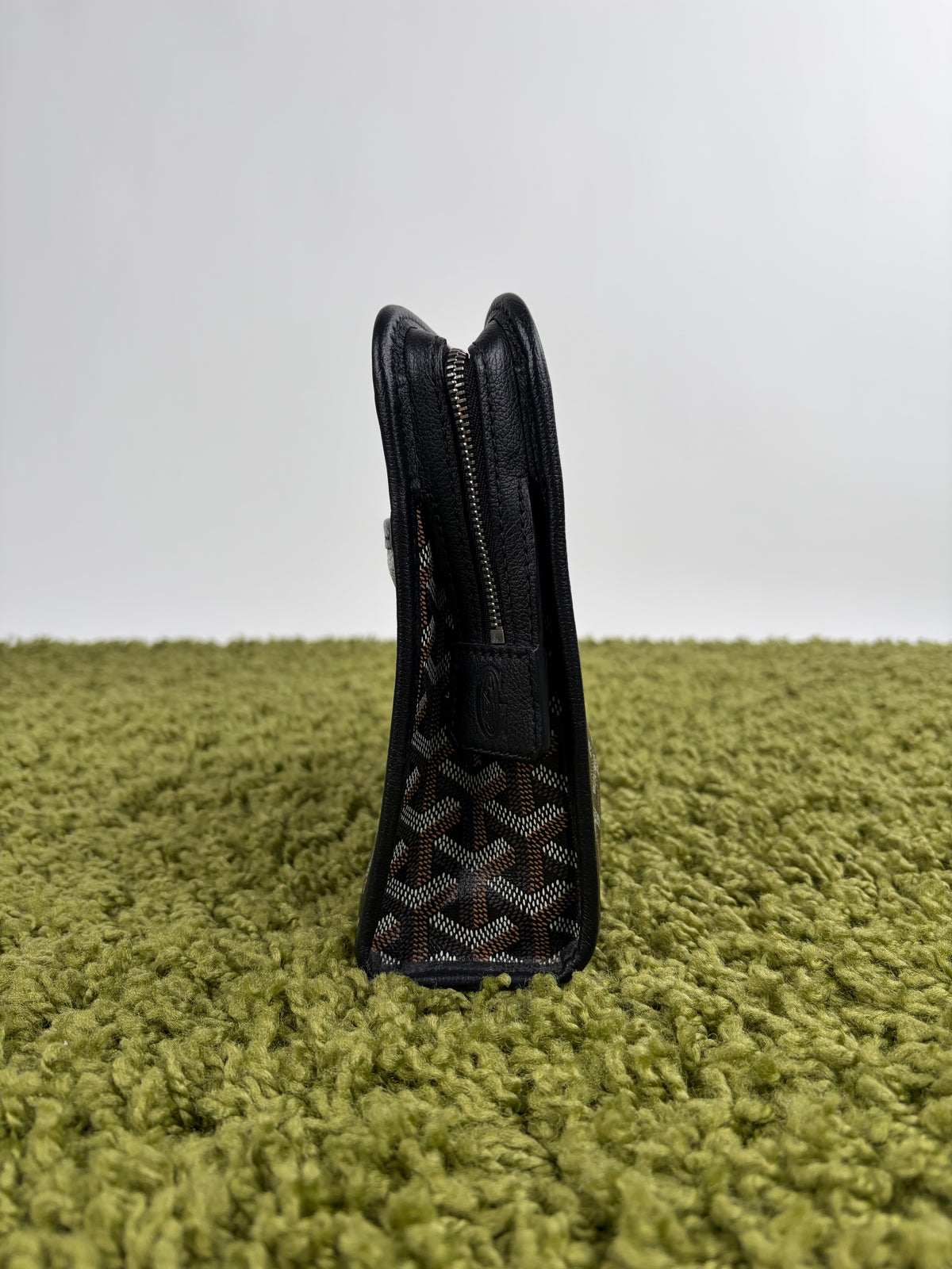 Pochette Goyard Jouvence MM in tela Goyardine Nera