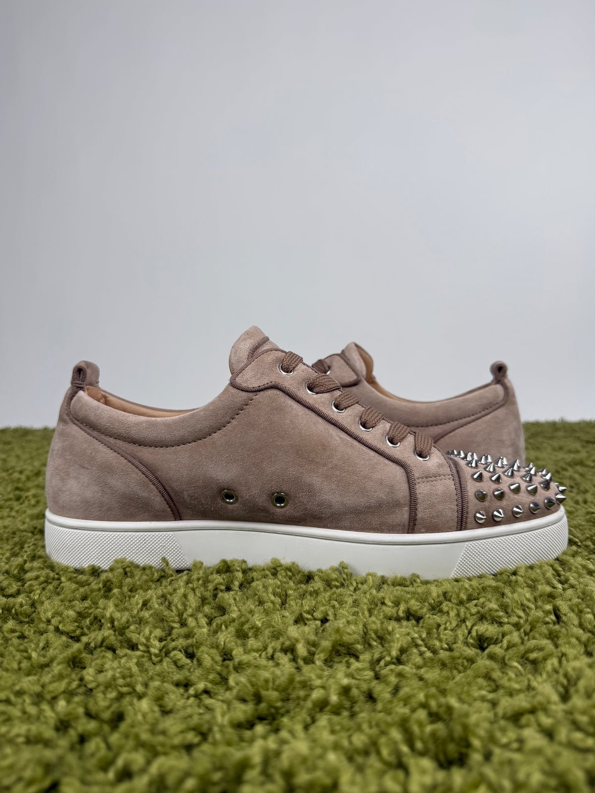 Christian Louboutin Spikes Beige 41