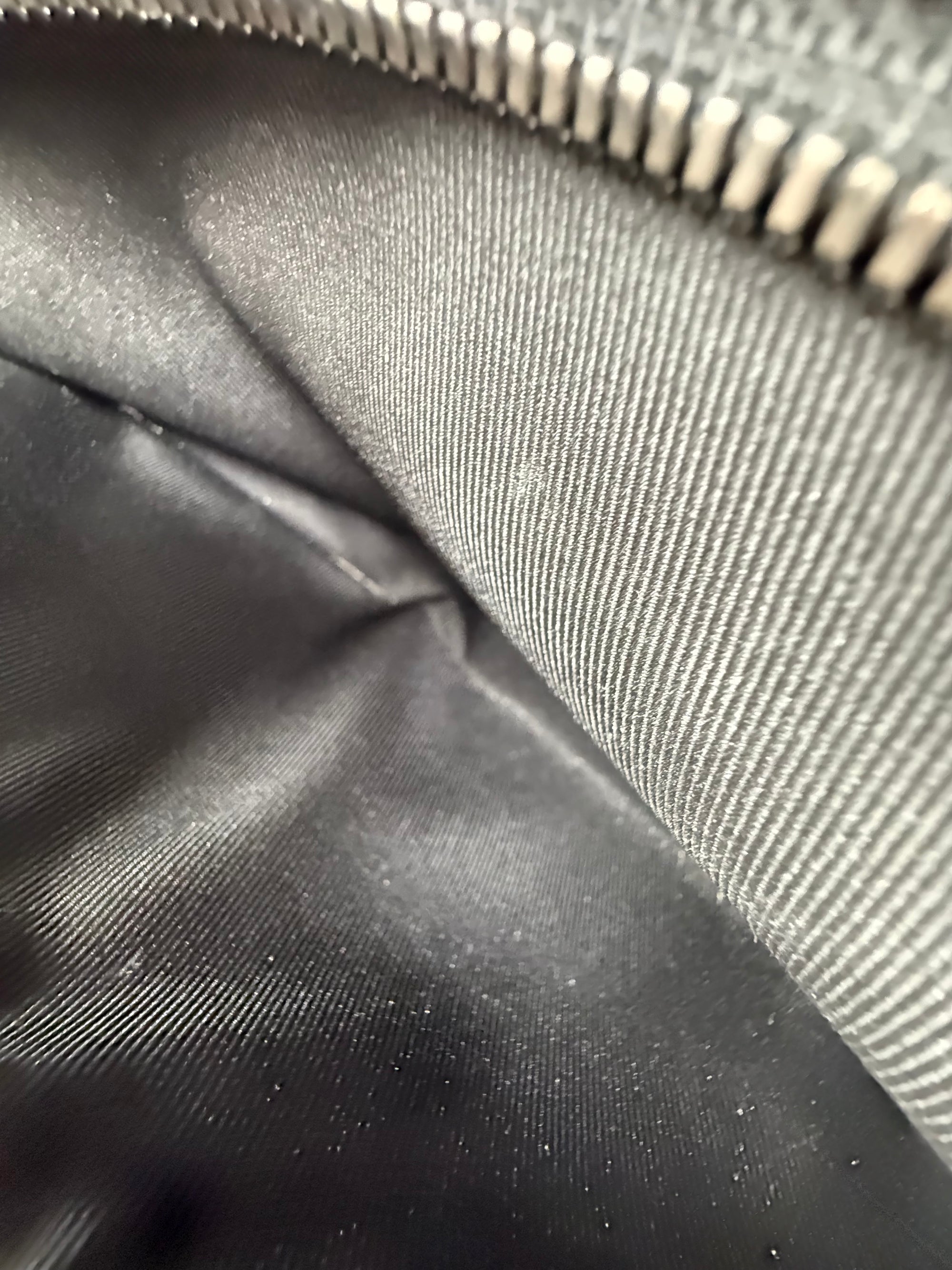 Marsupio Discovery PM Louis Vuitton Nero