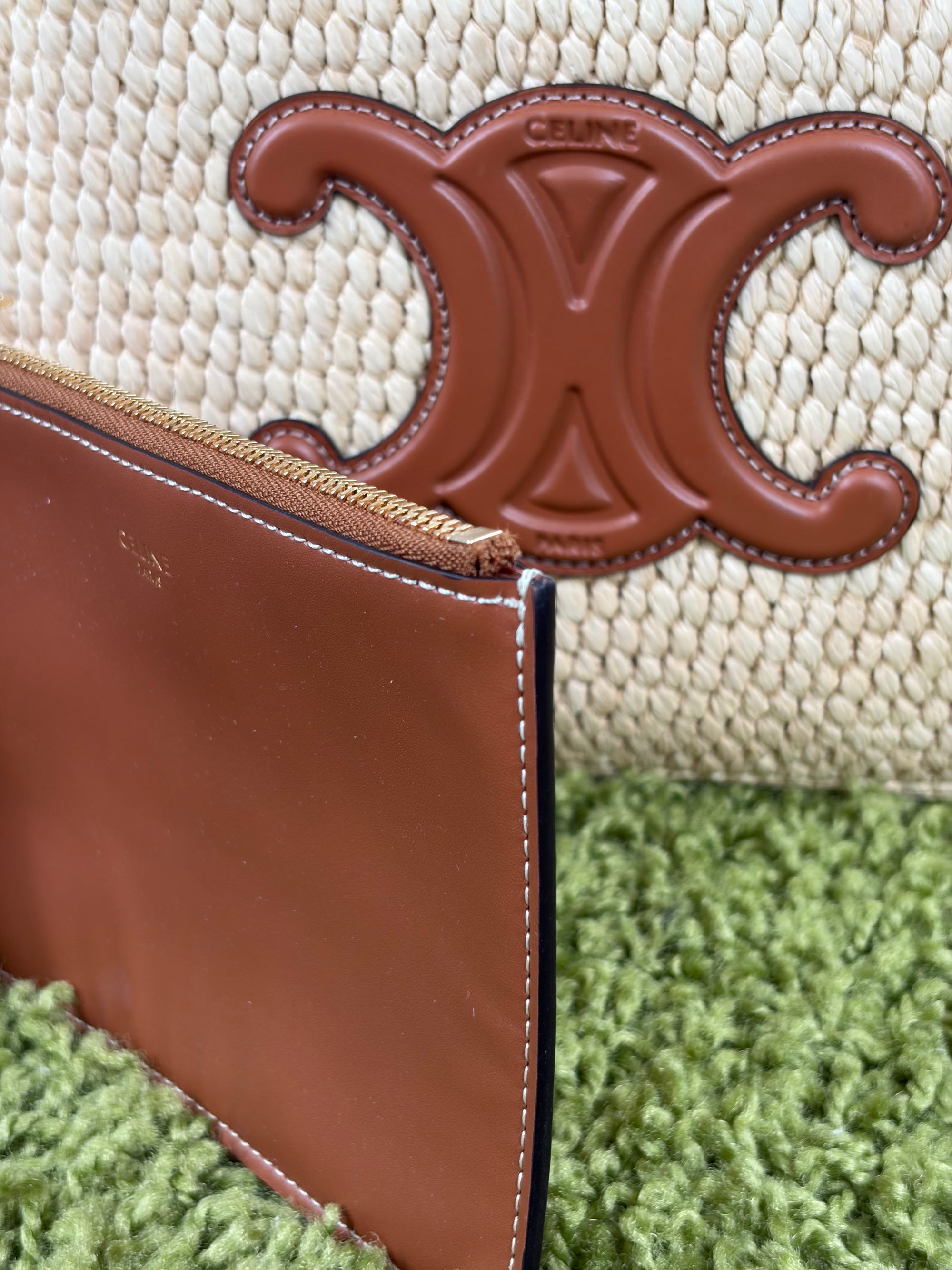 Borsa Celine Cabas Thais in rafia beige e marrone
