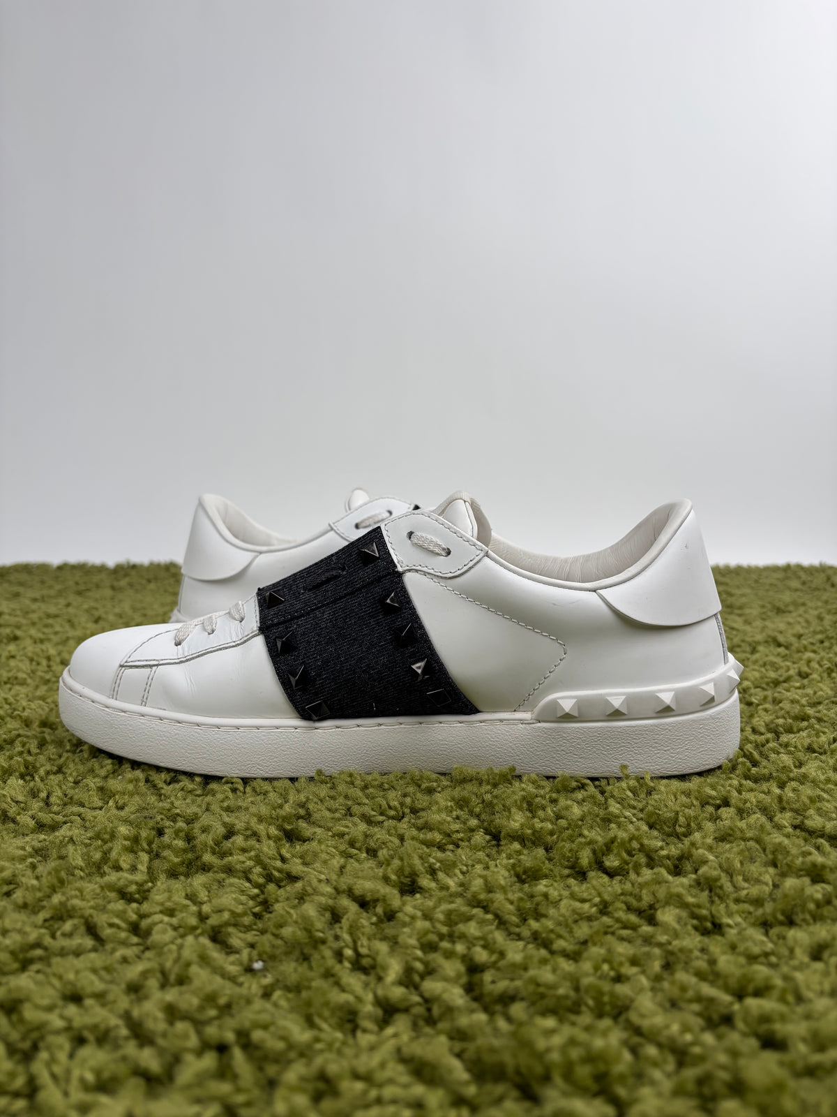 Valentino Garavani Rockstud Bianca 43