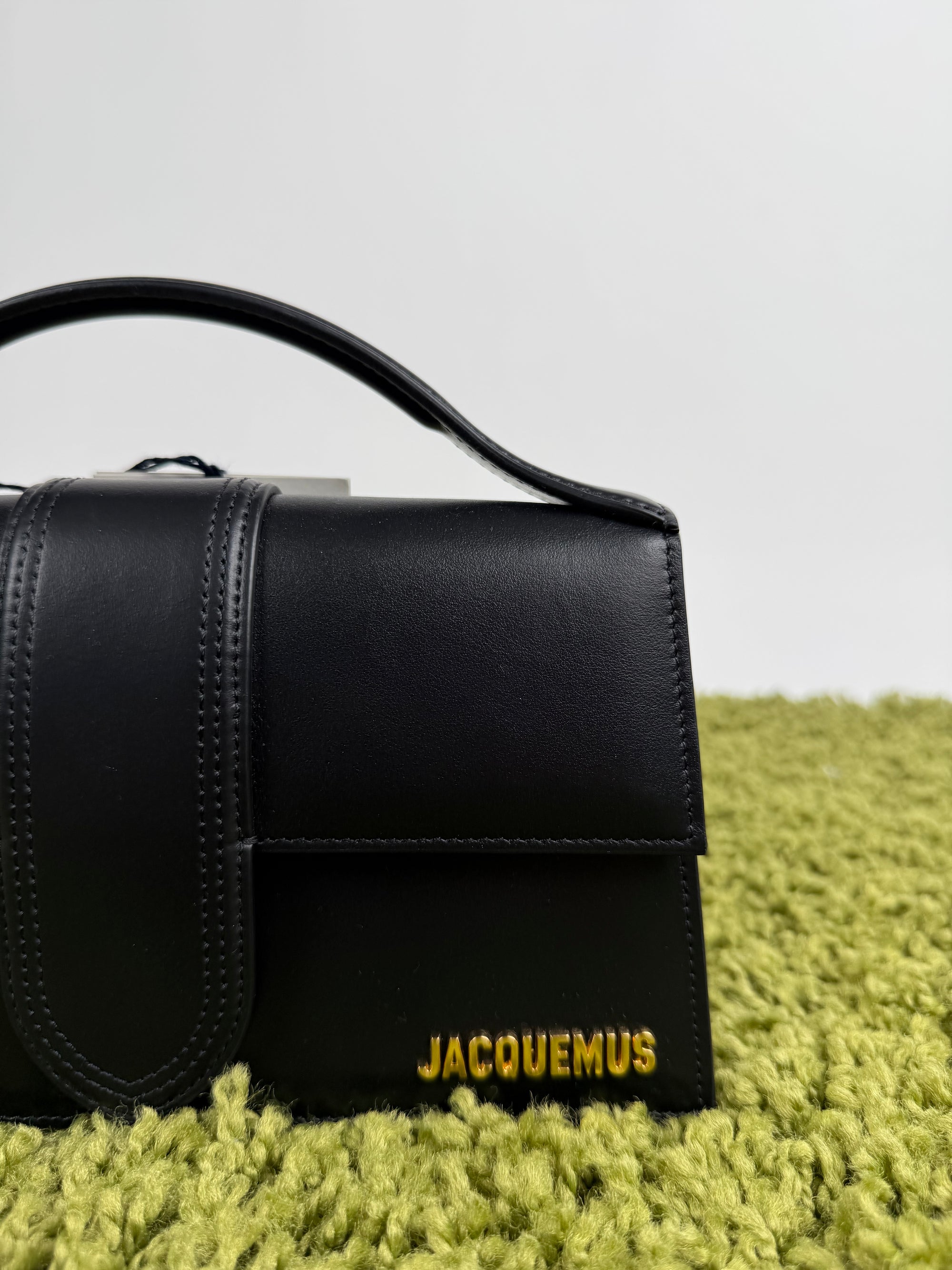 Jacquemus Grande La Bambino Nera