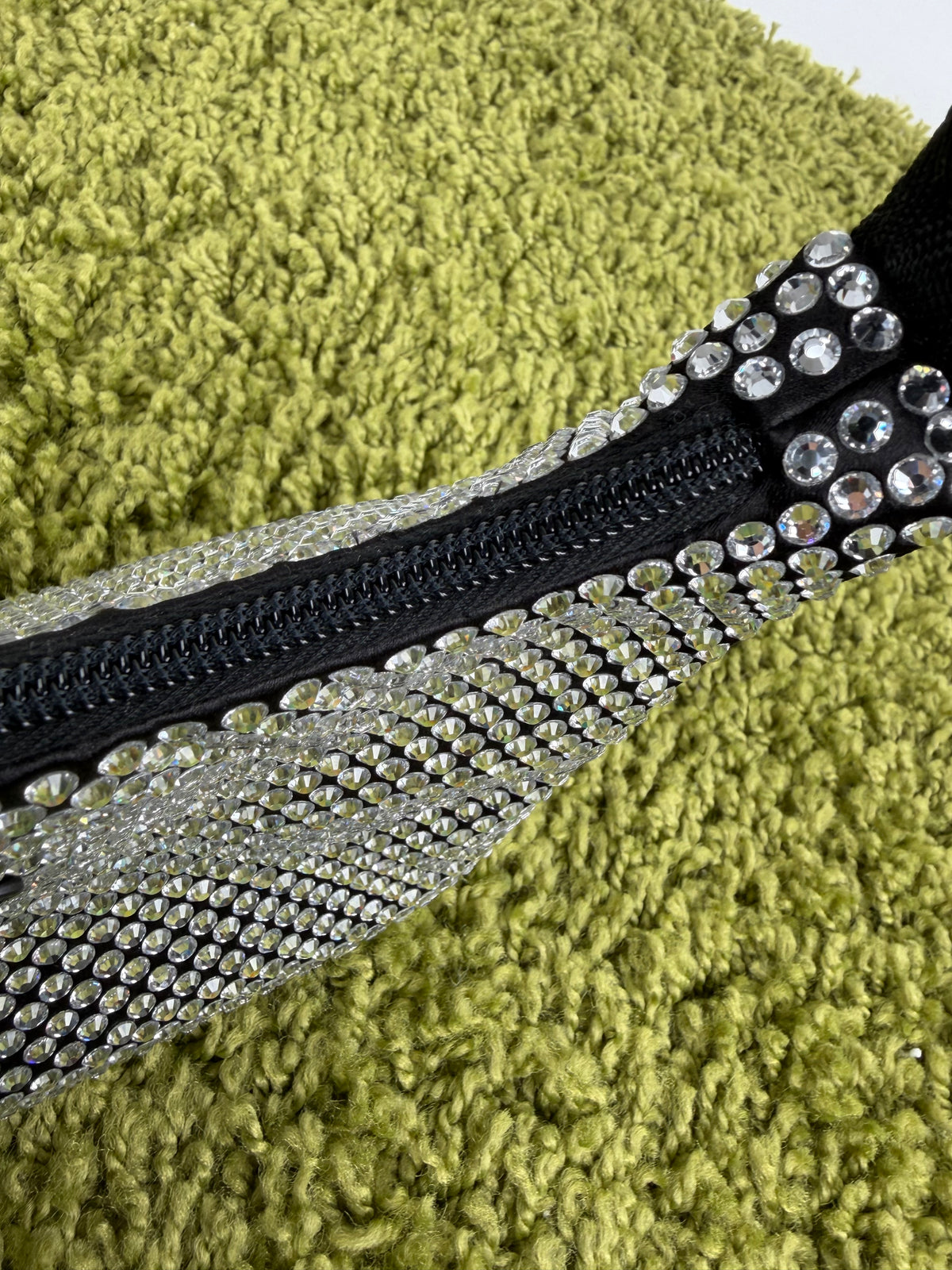 Borsa Prada Re Edition Nera con Cristalli