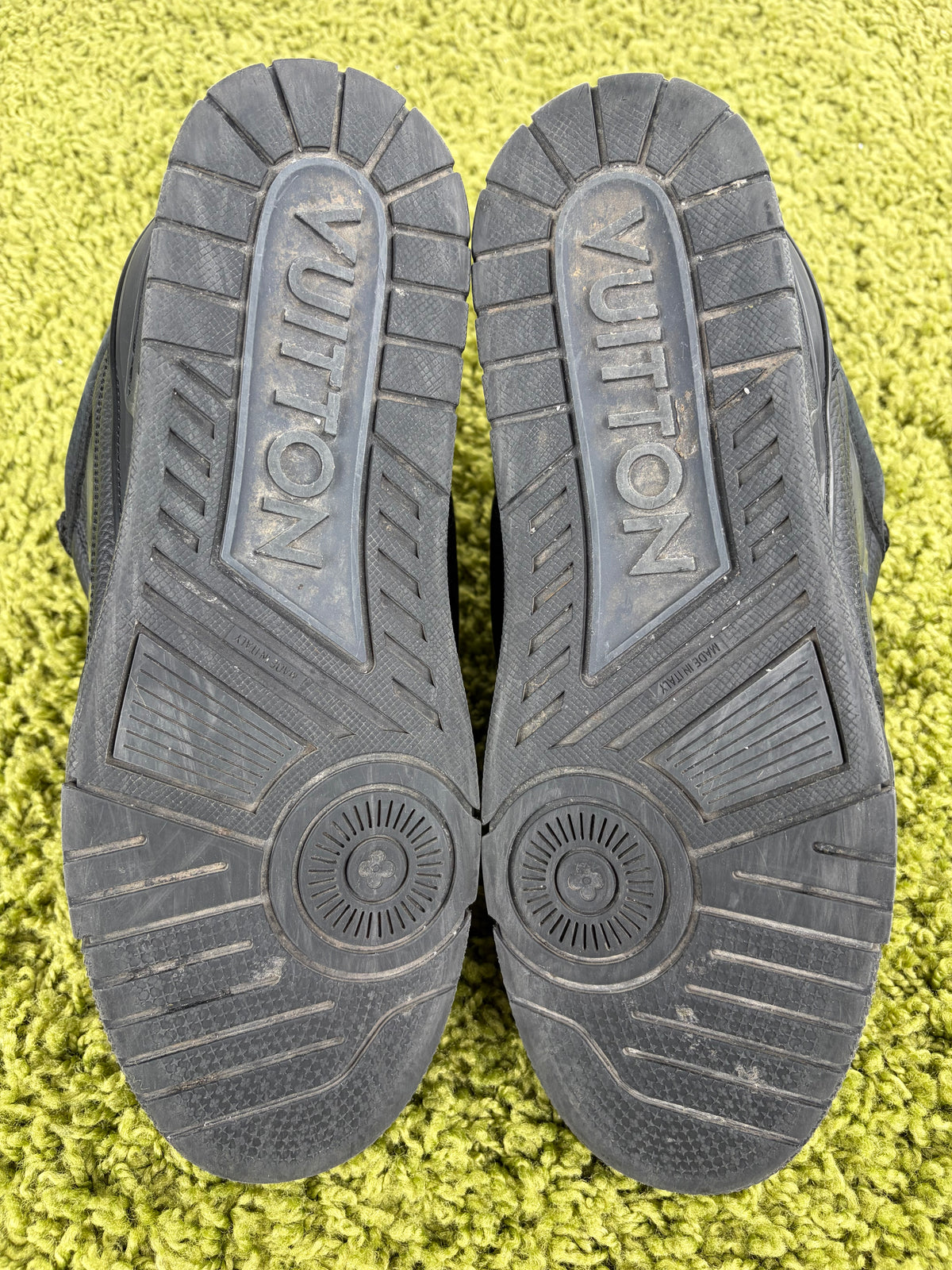 Louis Vuitton Skate Nera 9