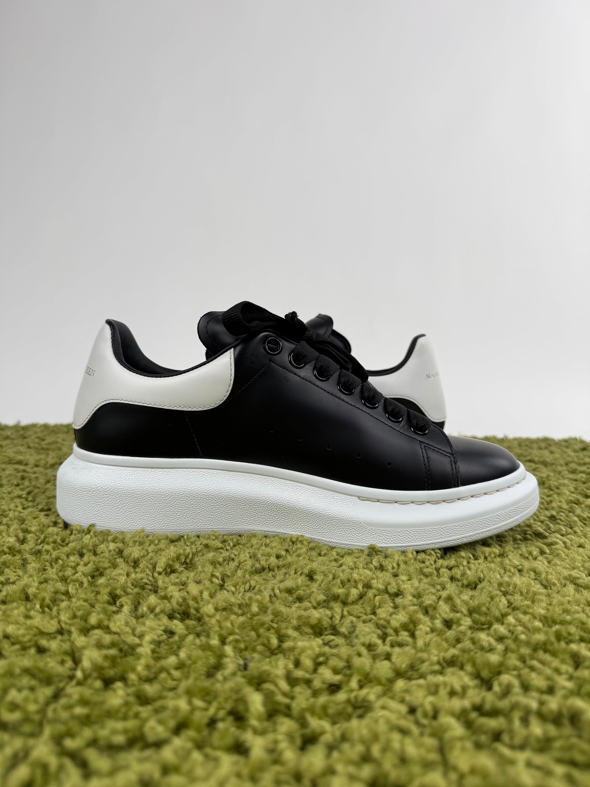 Alexander Mcqueen Sneaker nere 42