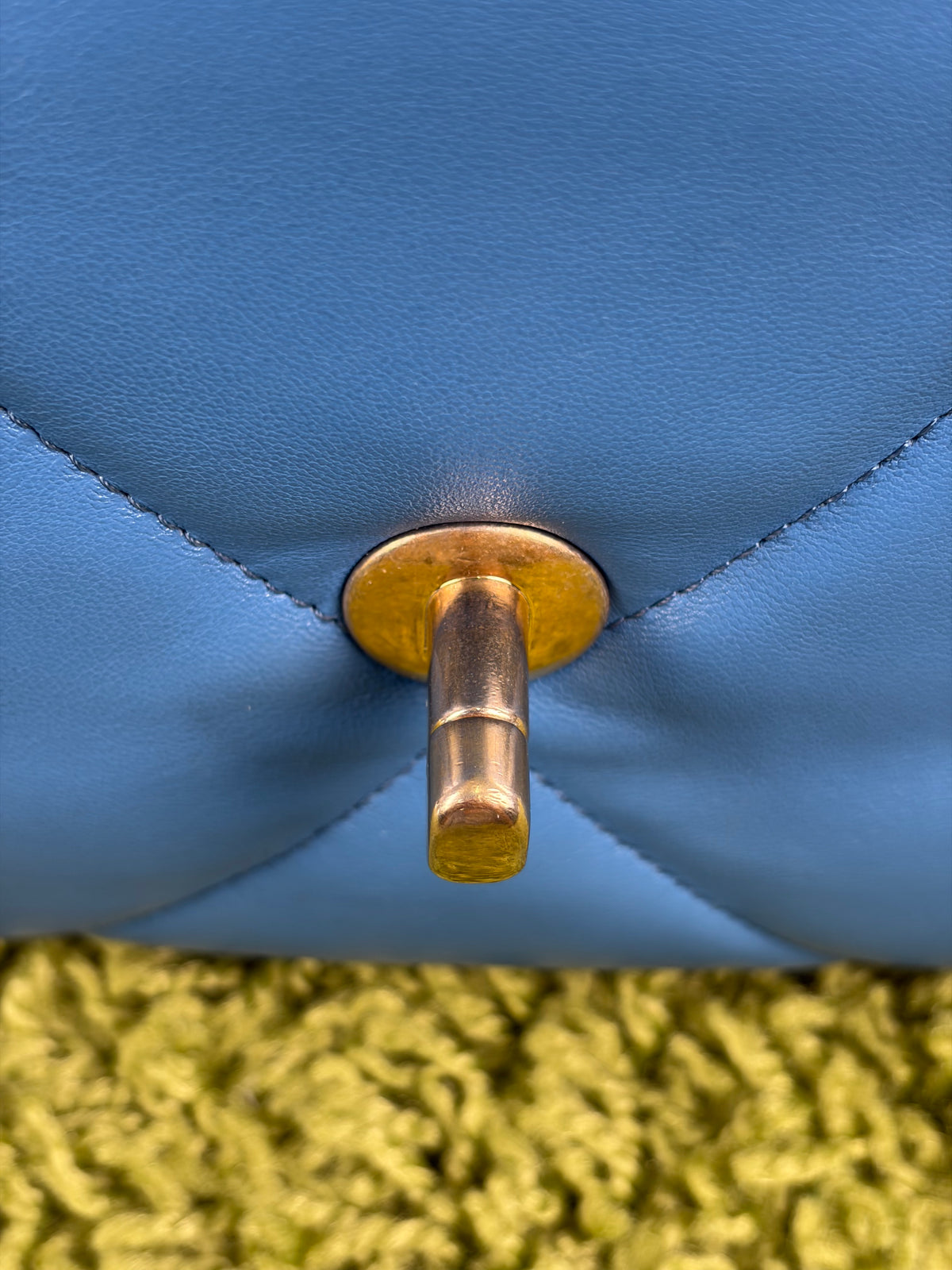 Borsa Chanel 19 Trapuntata in Pelle Azzurra