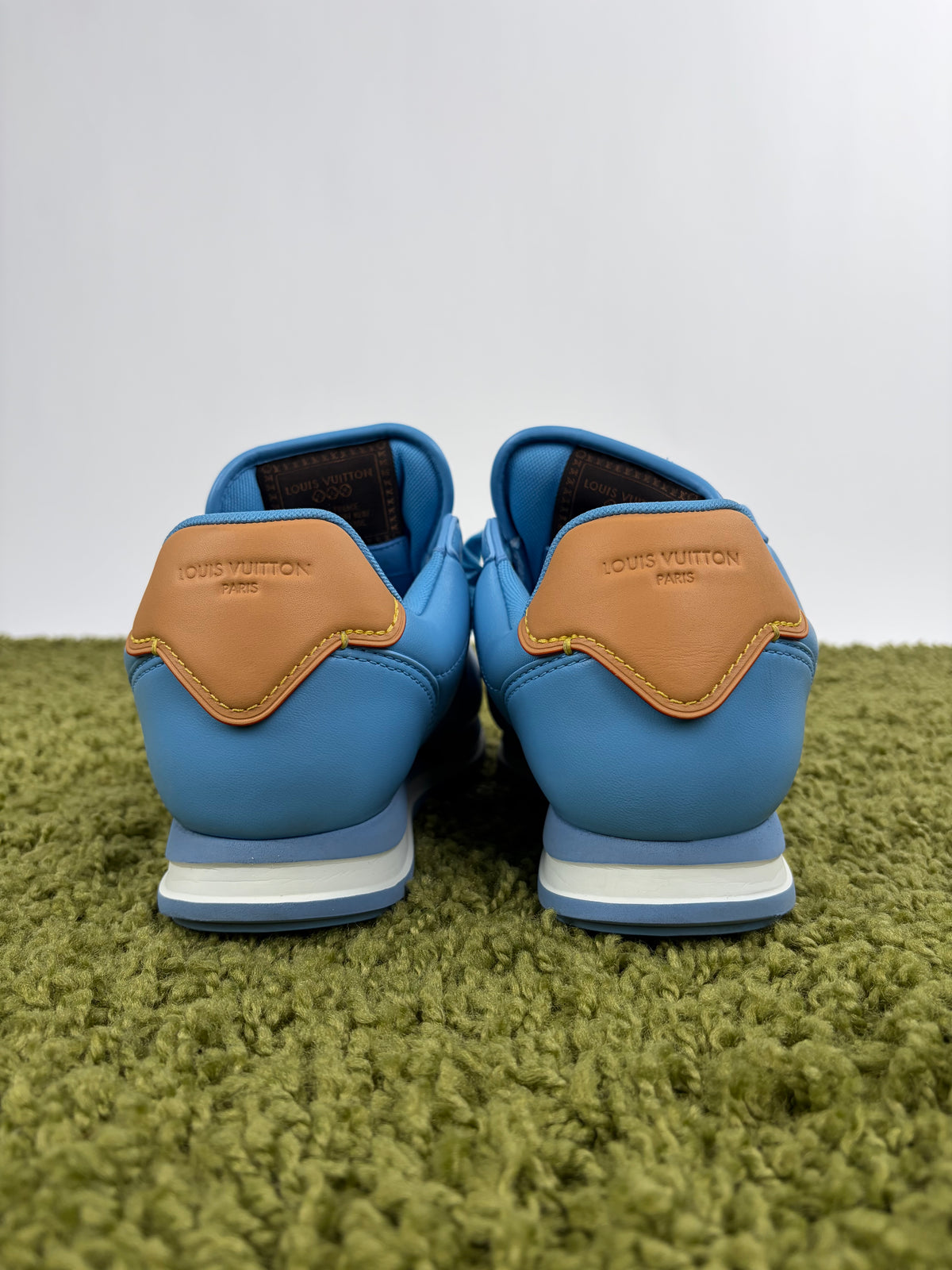 Louis Vuitton Buttersoft Blu 6.5