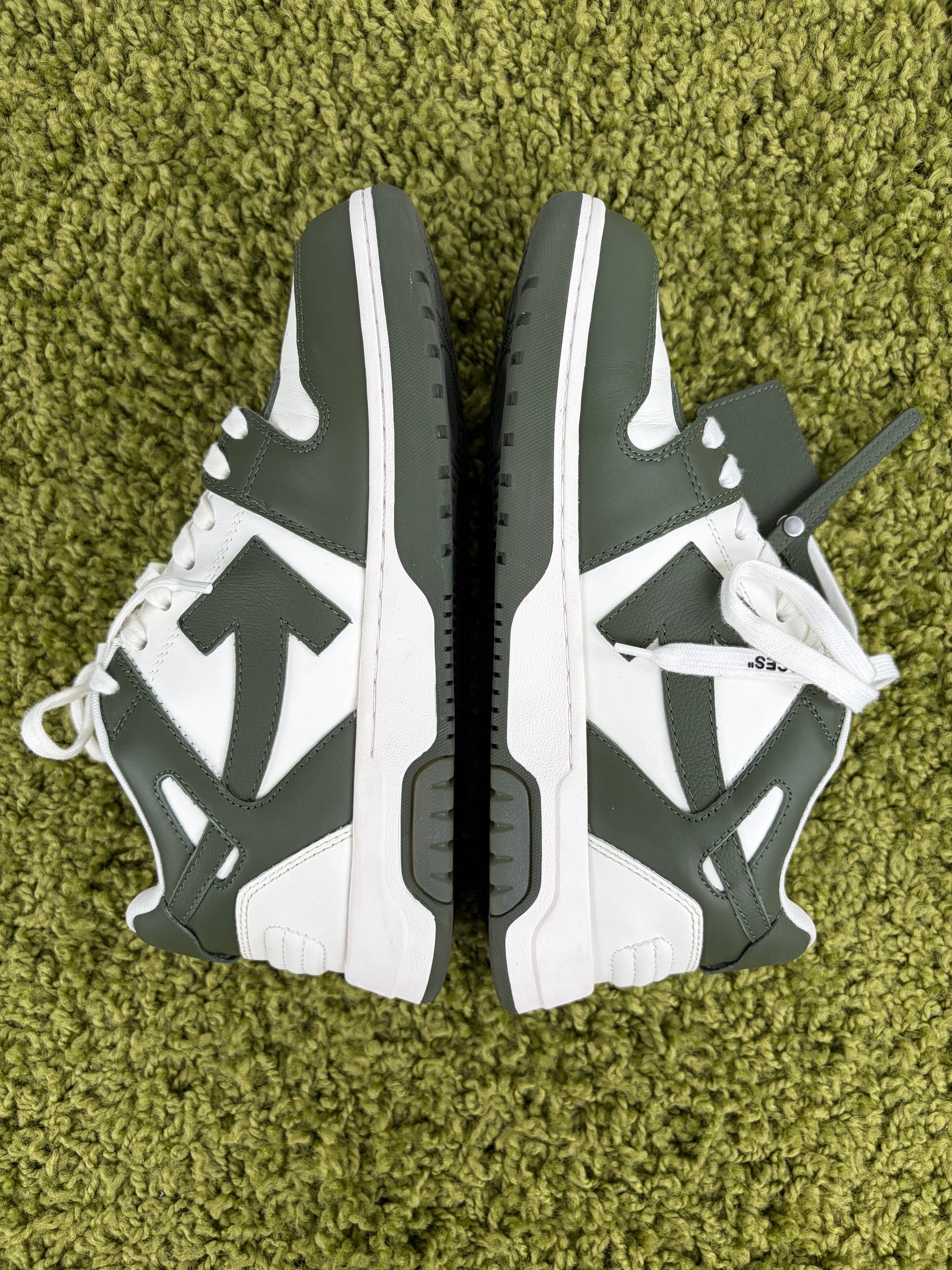 Off white Size 39 bianche e verdi