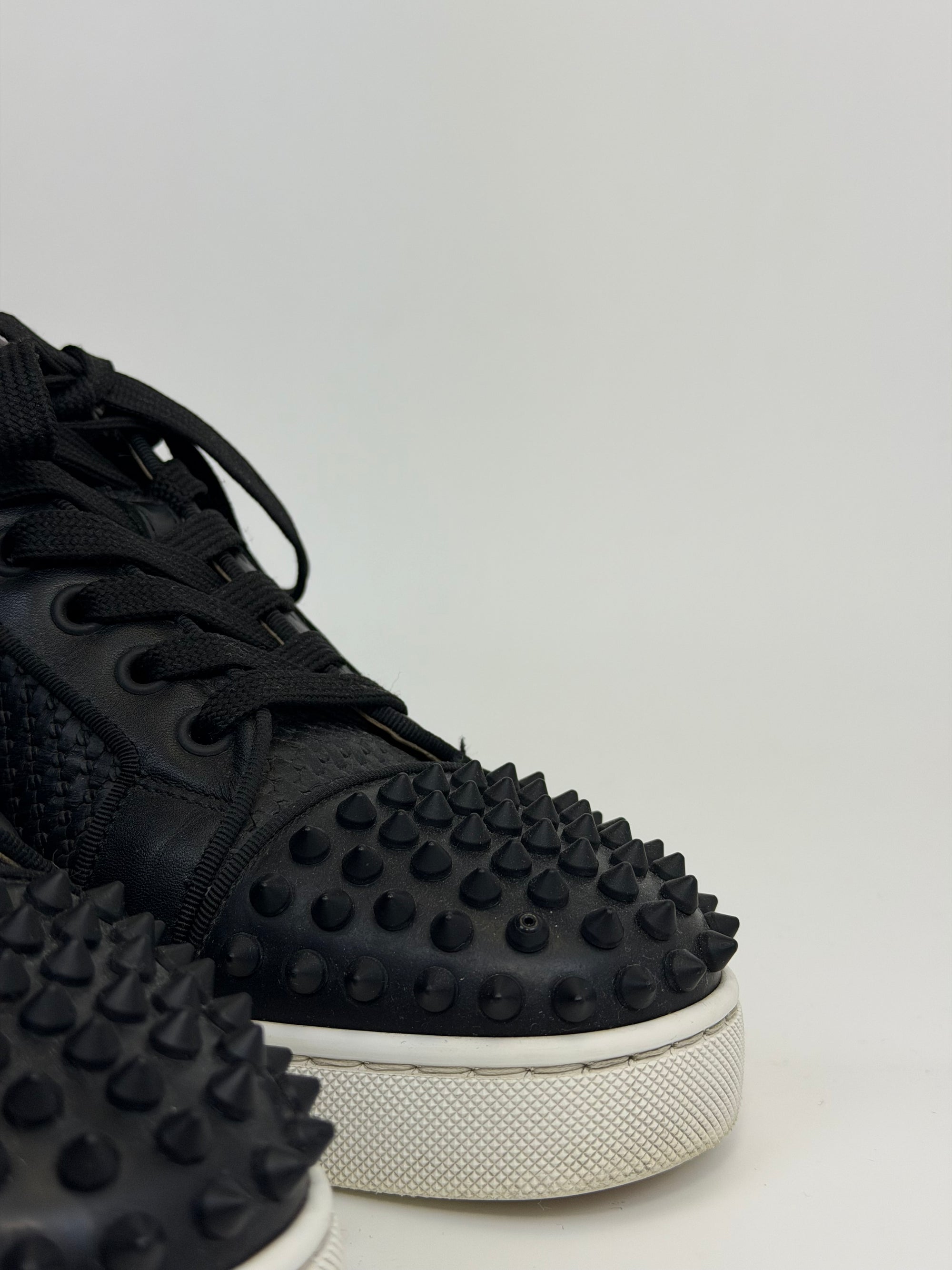 Christian Louboutin 40