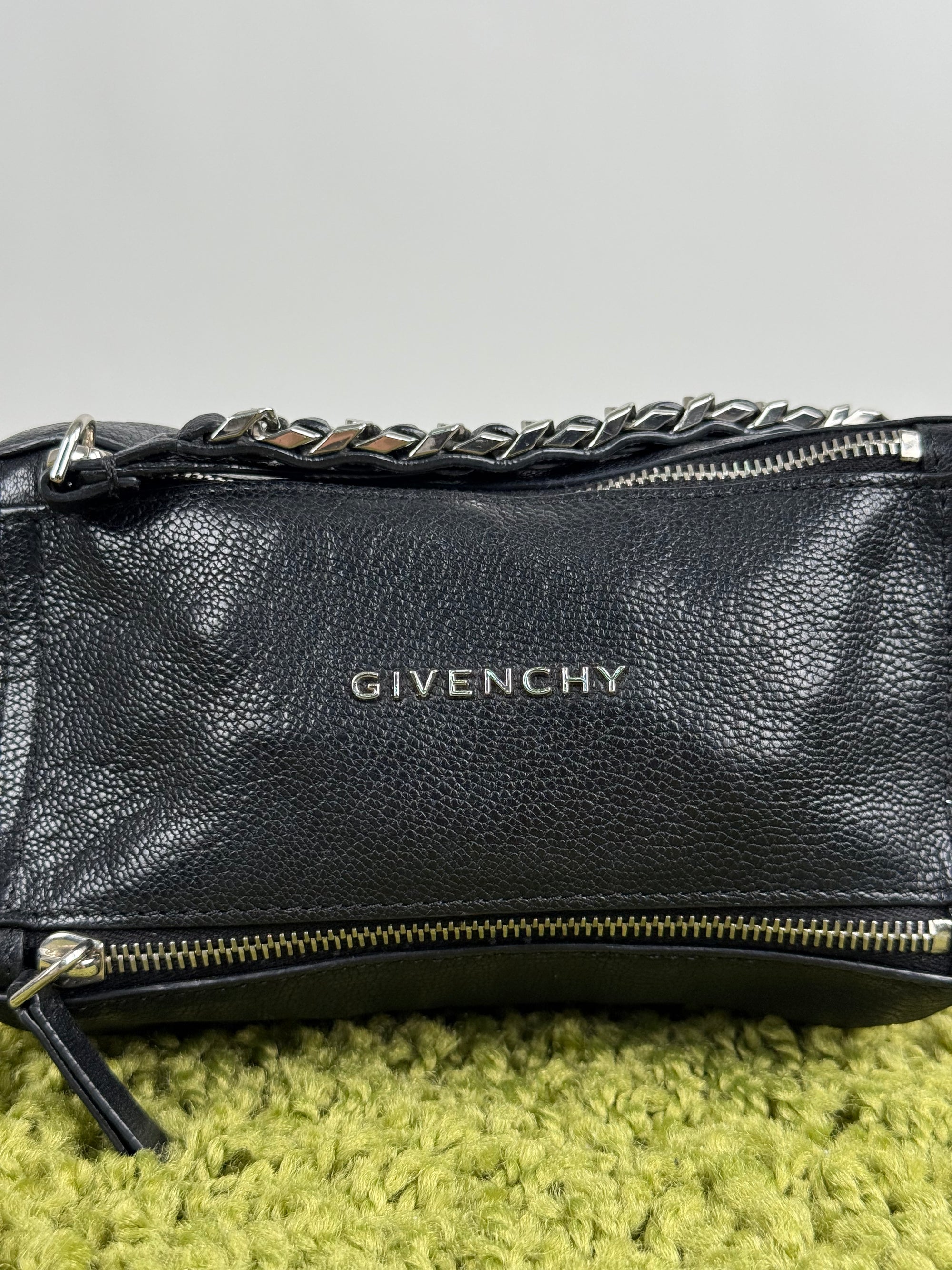 Pouchette Givenchy