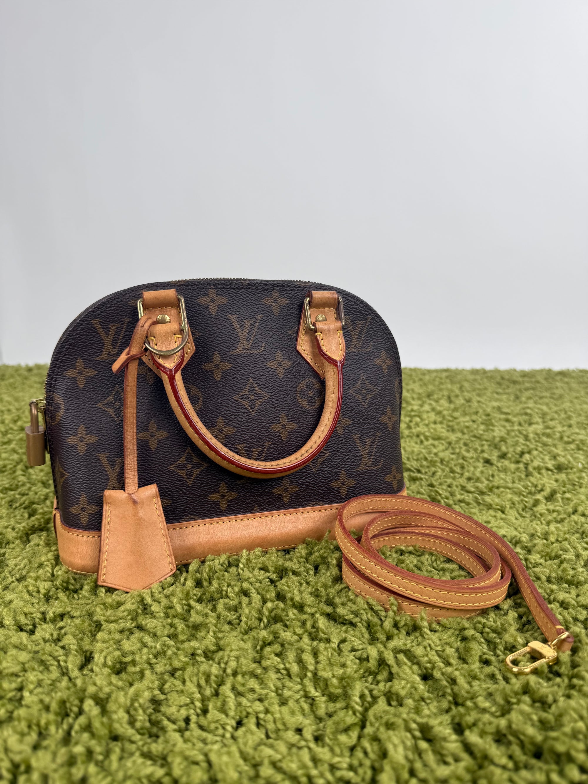 Borsa Alma BB Louis Vuitton Marrone