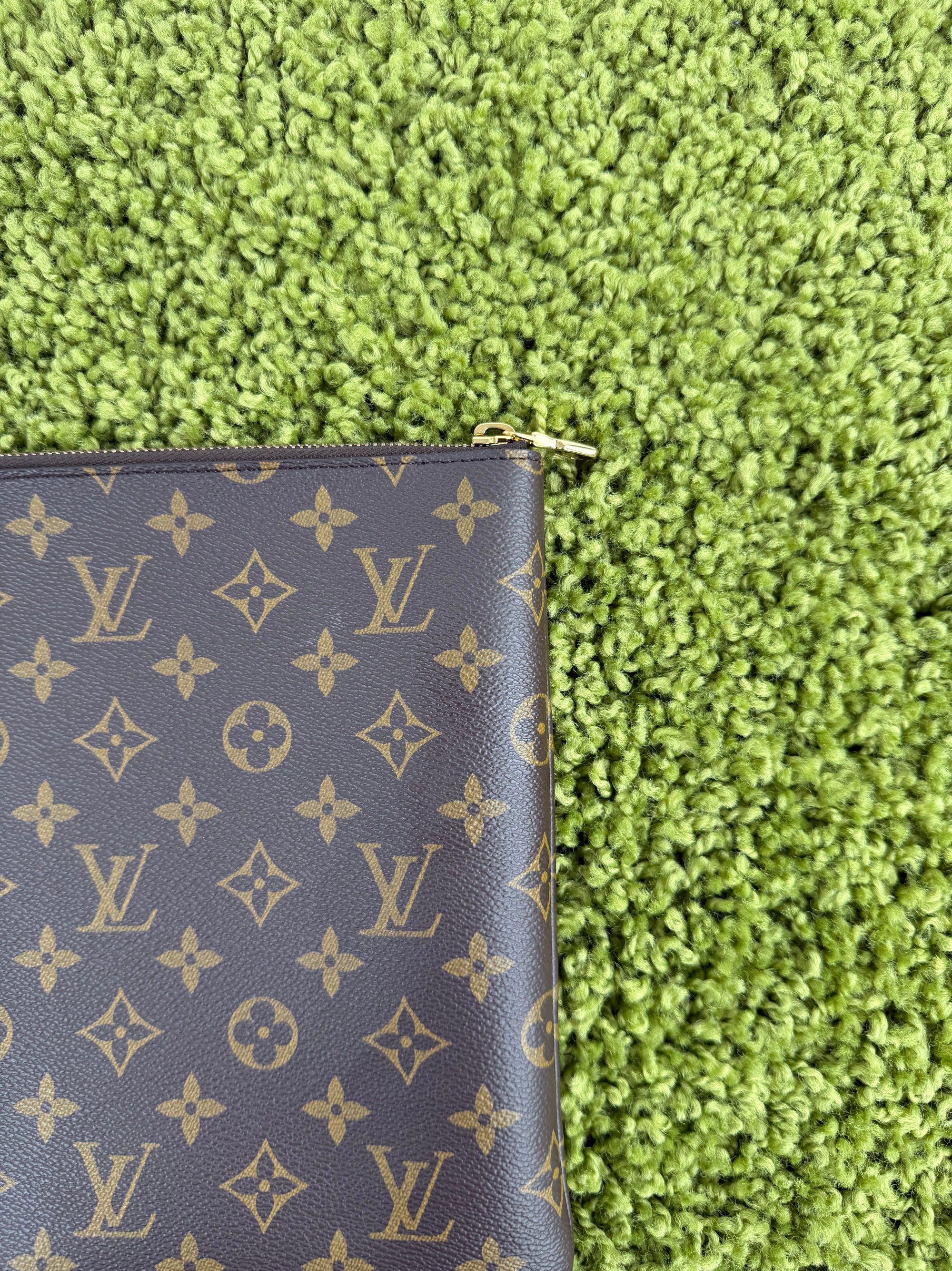 Pochette Louis Vuitton in tela monogram
