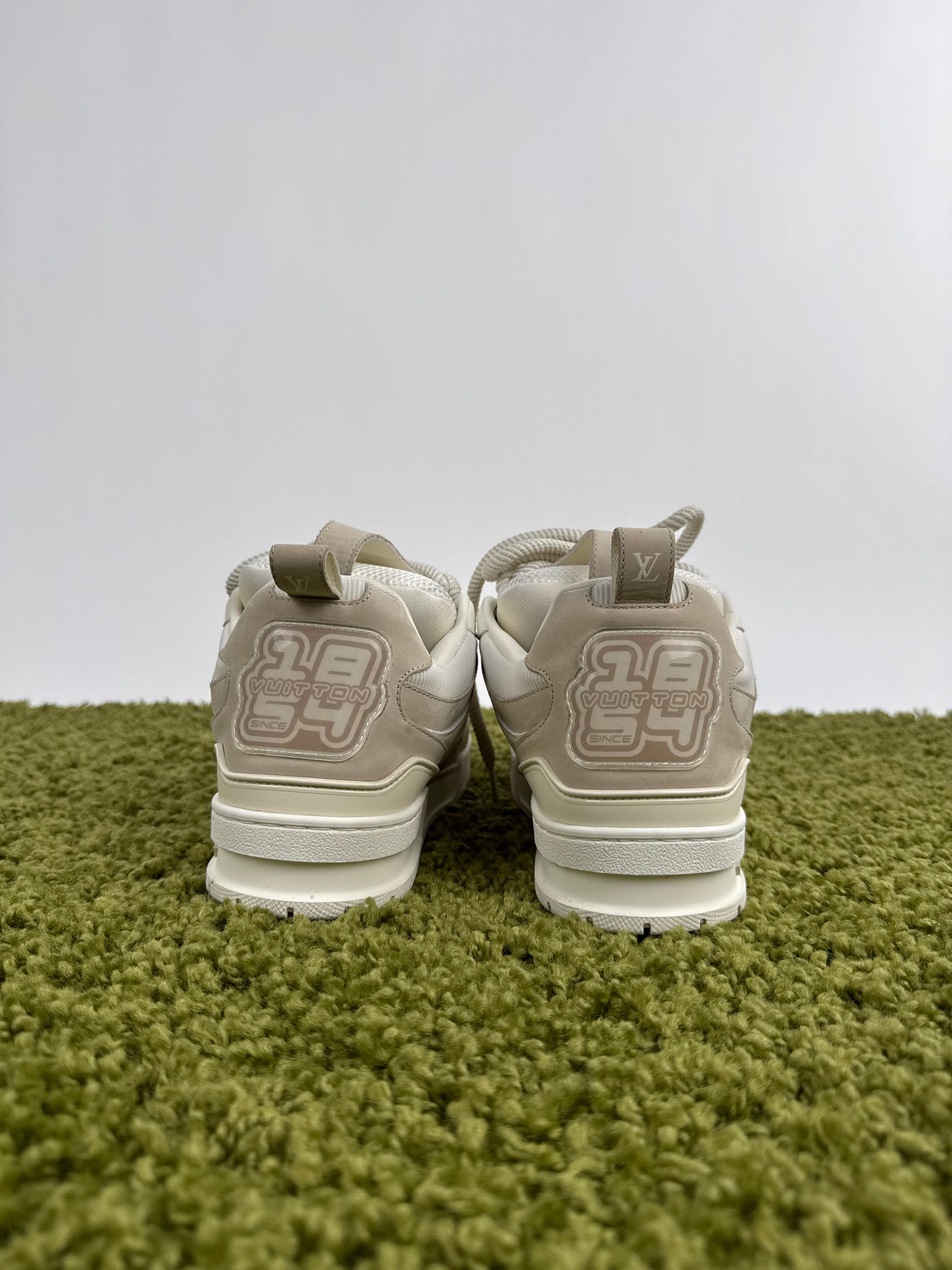 Louis Vuitton Skate 42 veste 43