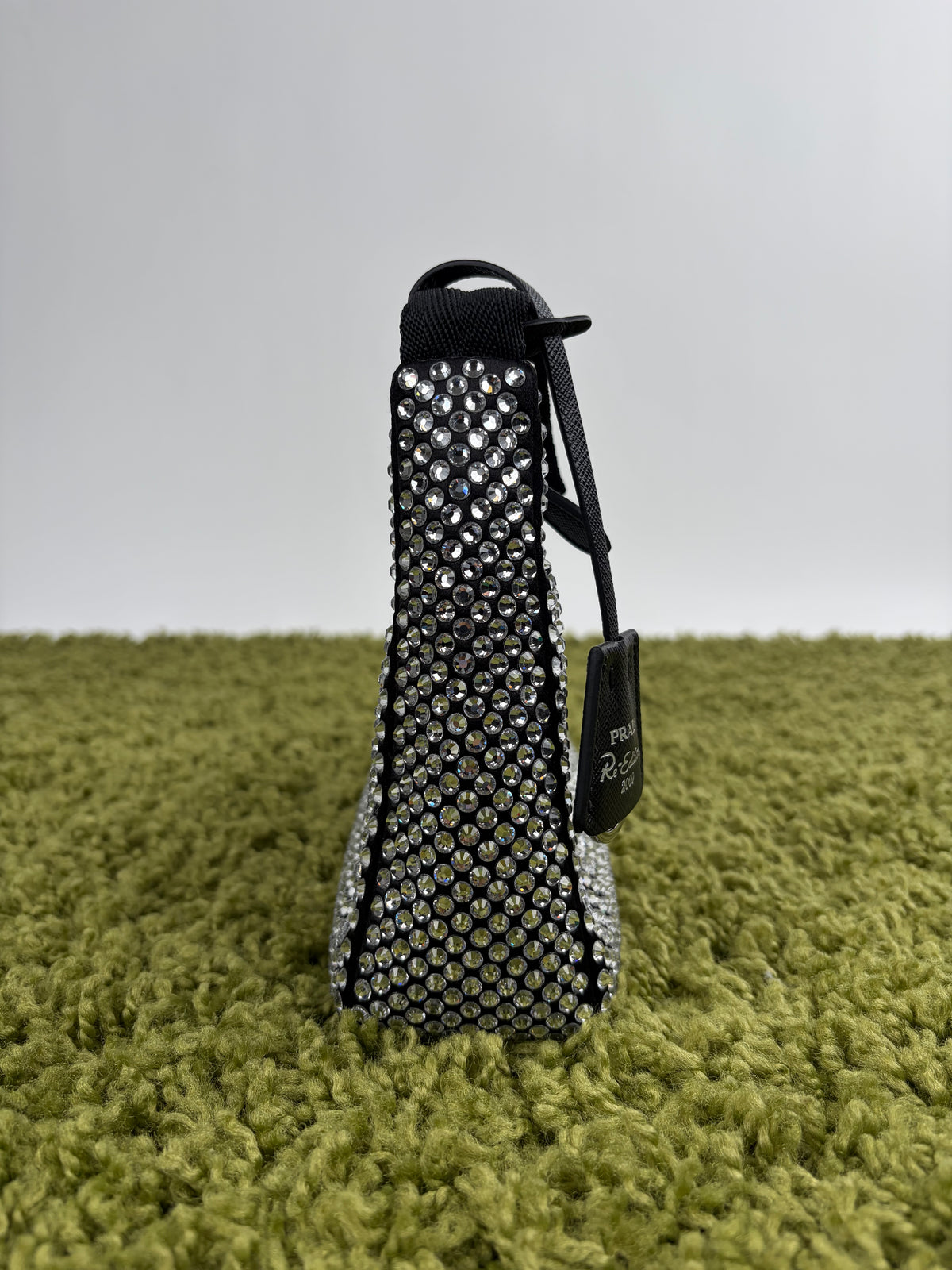 Borsa Prada Re Edition Nera con Cristalli