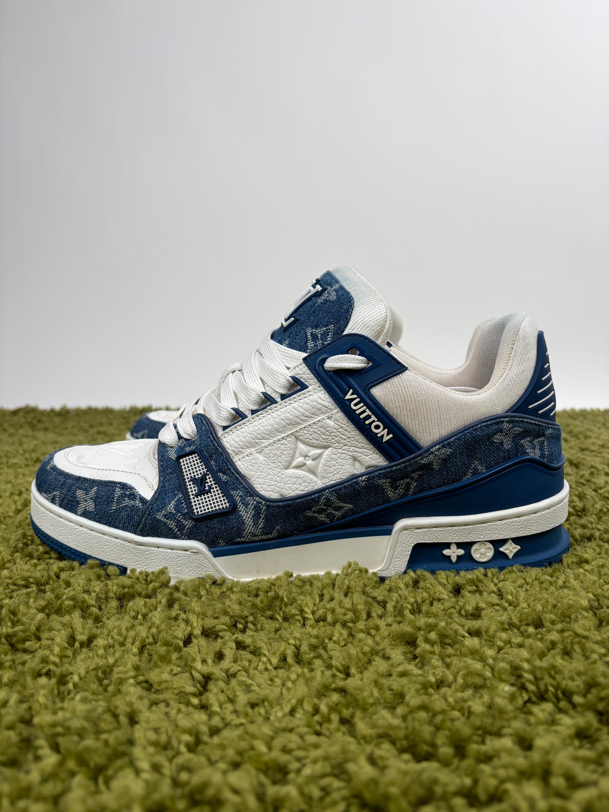 Louis Vuitton Trainer in Denim Blu 8.5