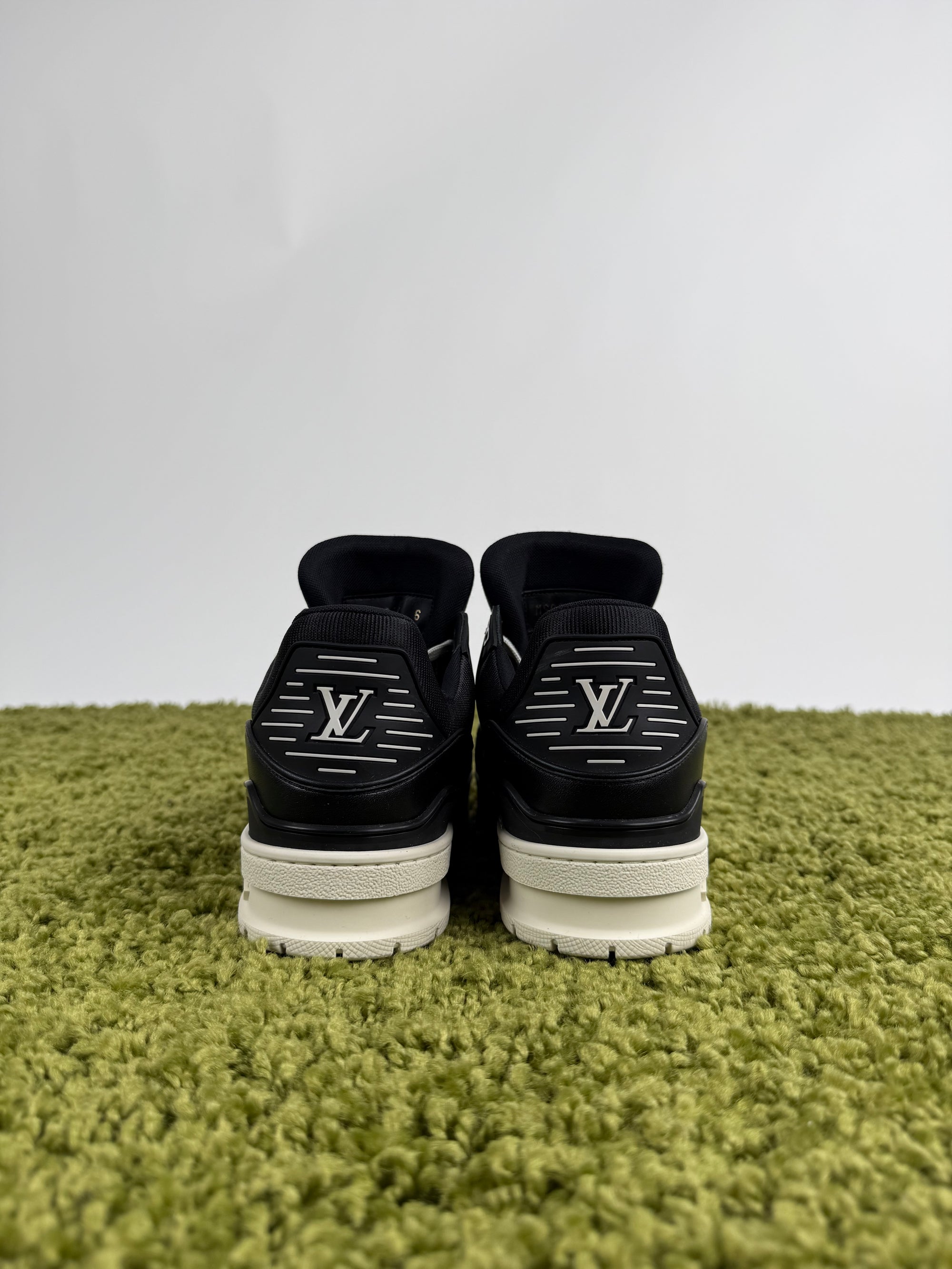 Louis Vuitton Trainer 40 veste 41