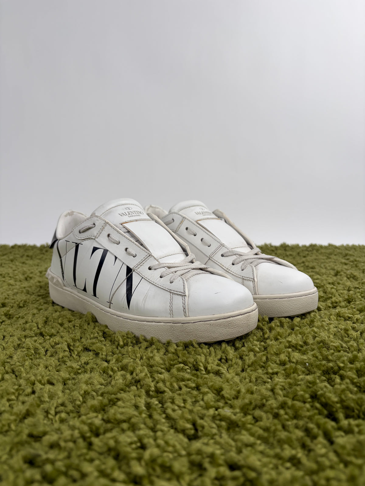 Valentino Garavani Rockstud Bianca 40