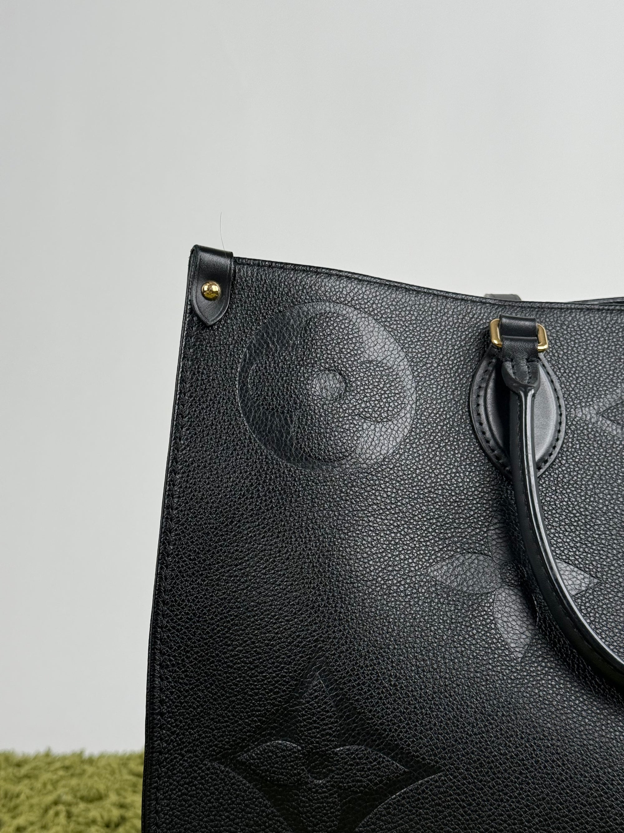 Tote Bag OnTheGo GM in pelle Louis Vuitton Nera