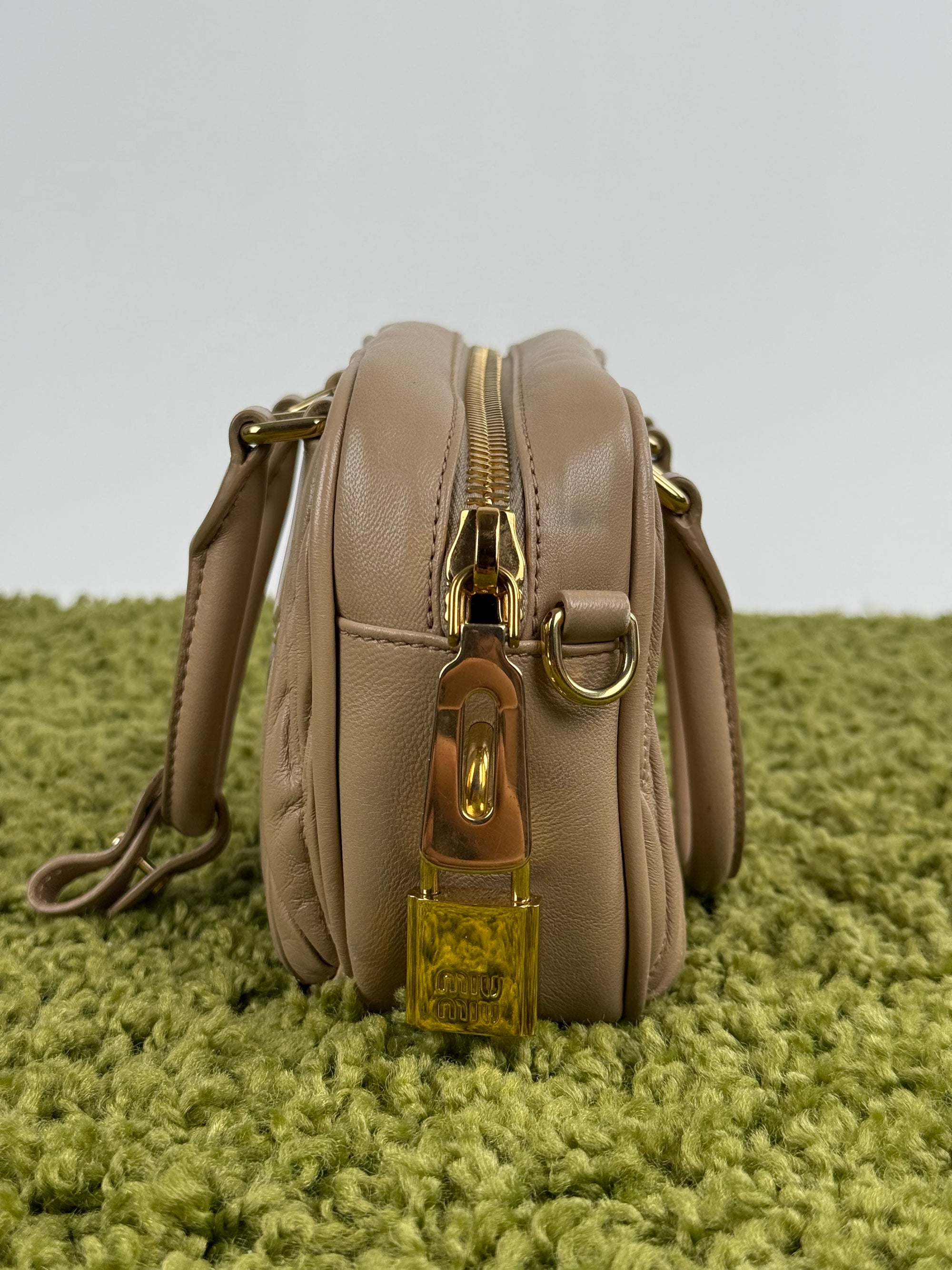 Borsa Arcadie Nappa Miu Miu Beige