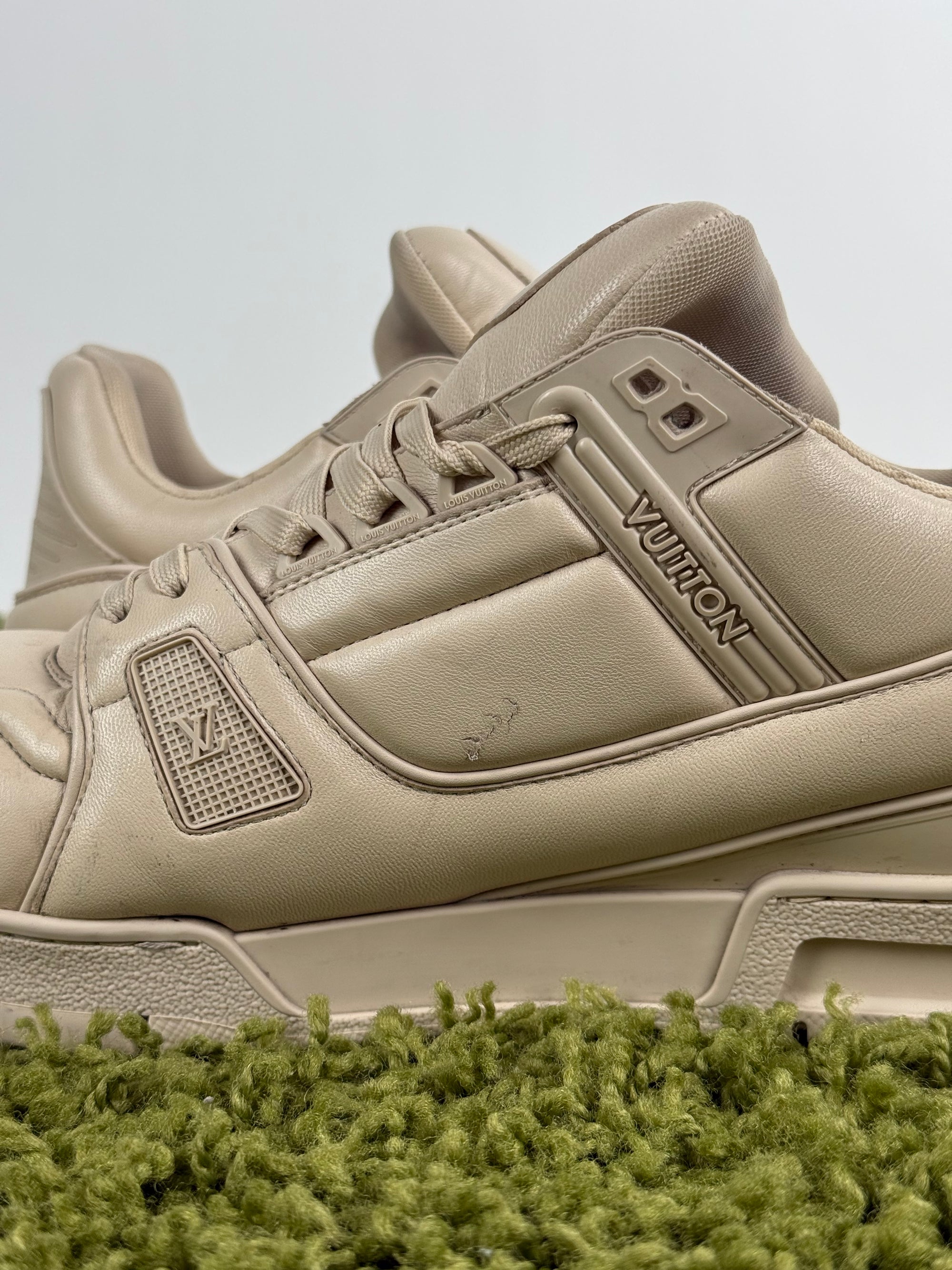 Louis Vuitton Trainer Puffer Beige 11