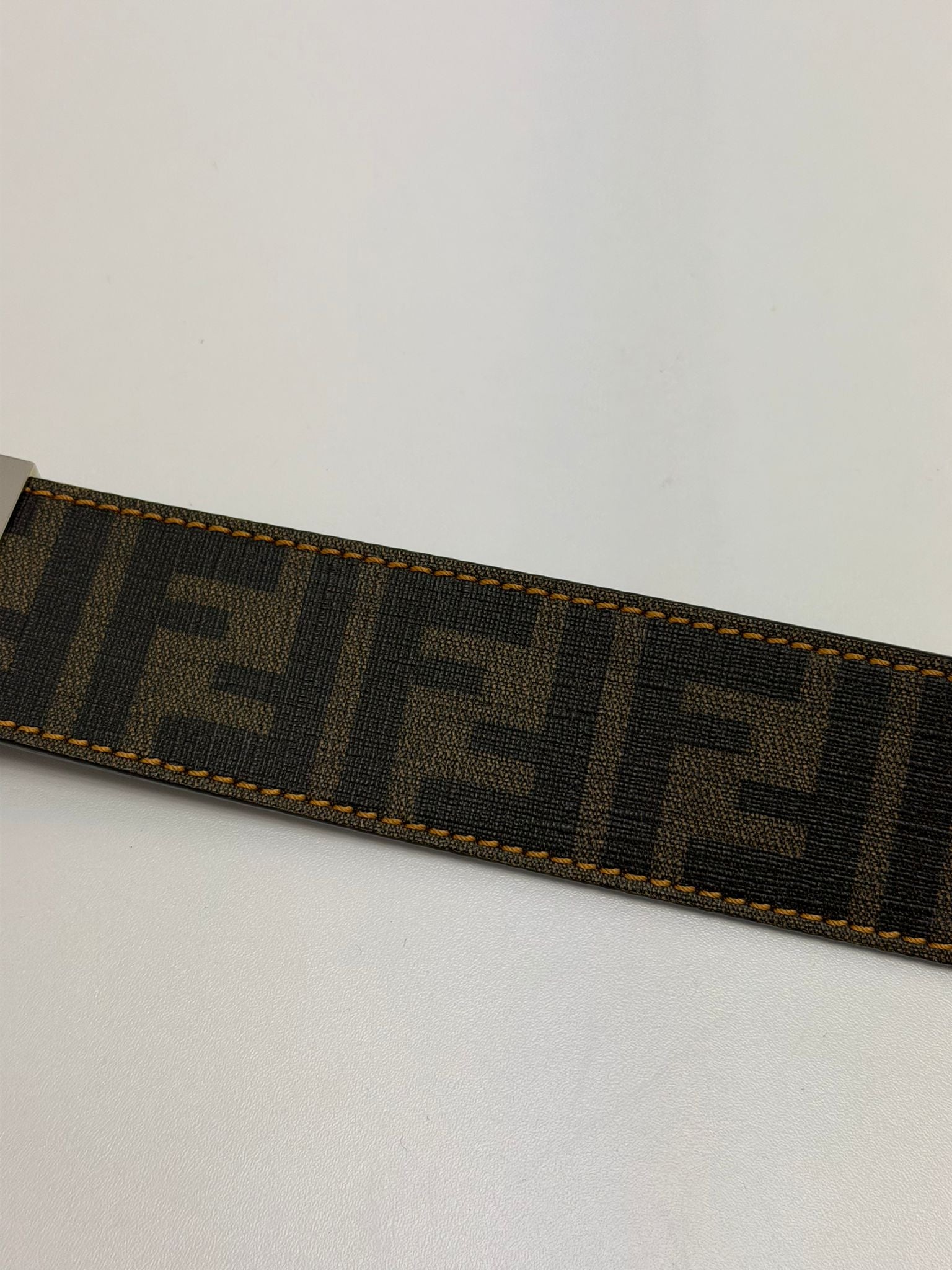 cintura Fendi reversibile taglia 90