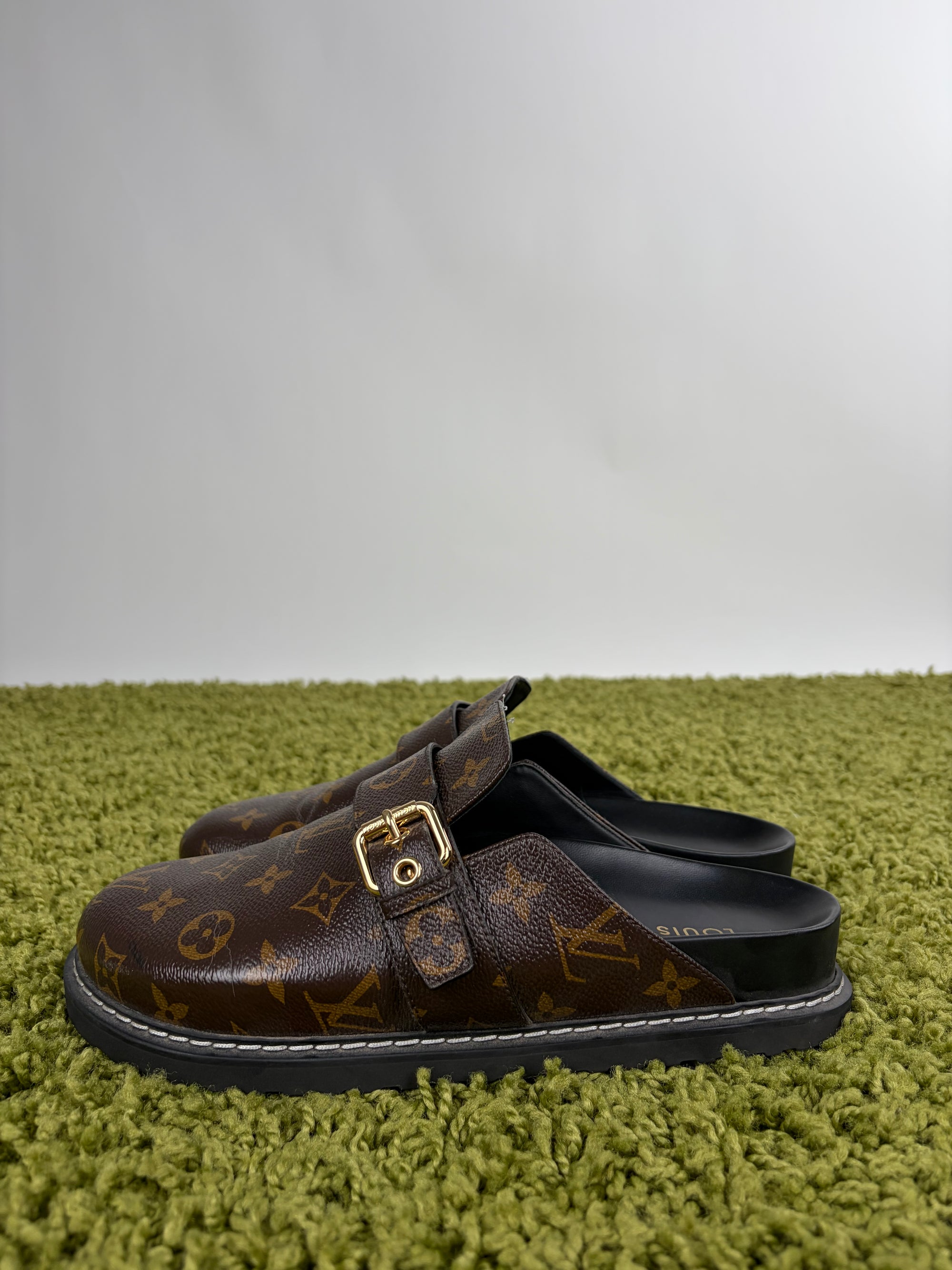 Sandali Louis Vuitton Size 40 marroni e neri