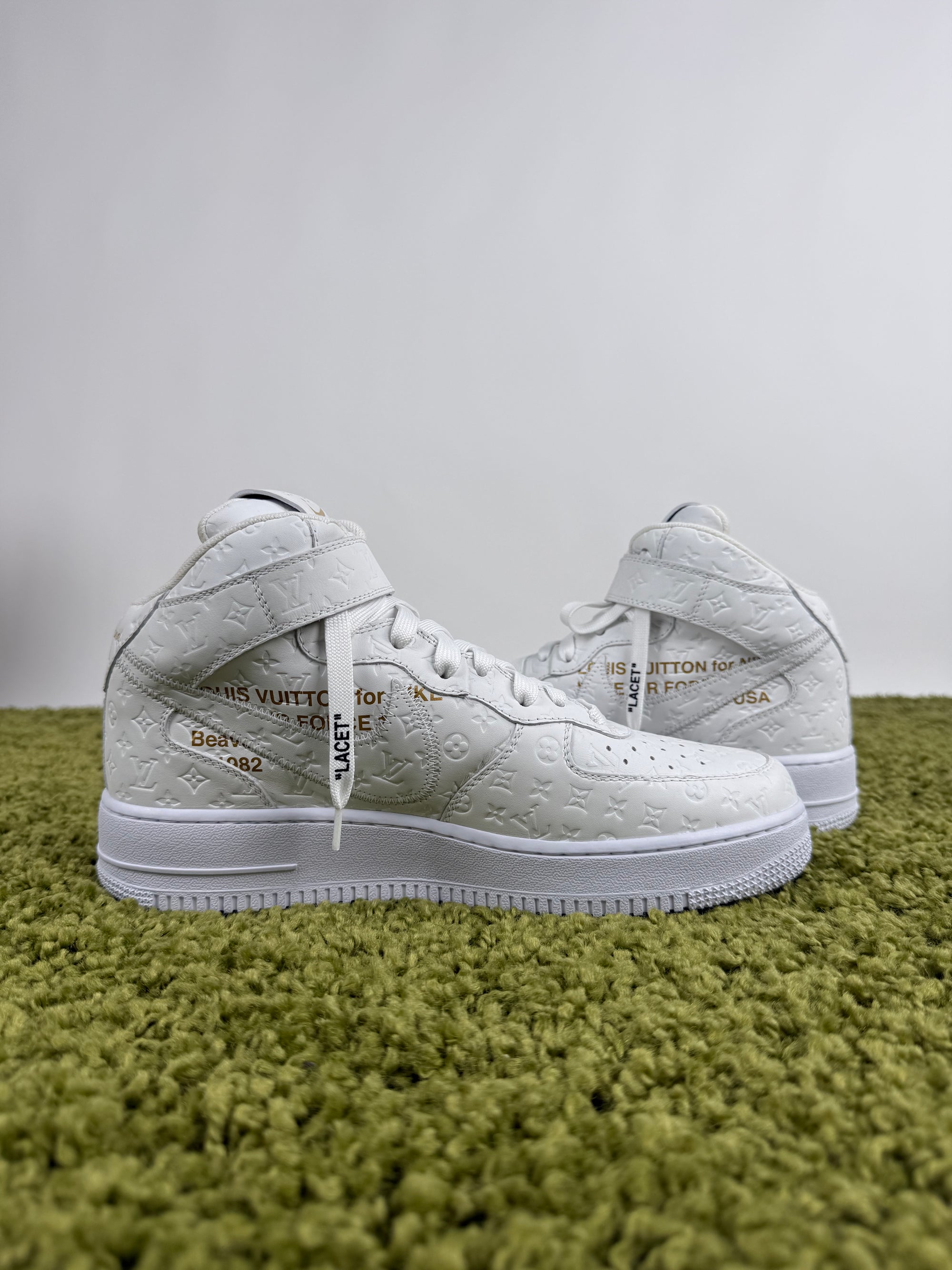 Louis Vuitton x Nike air force 1 High 42