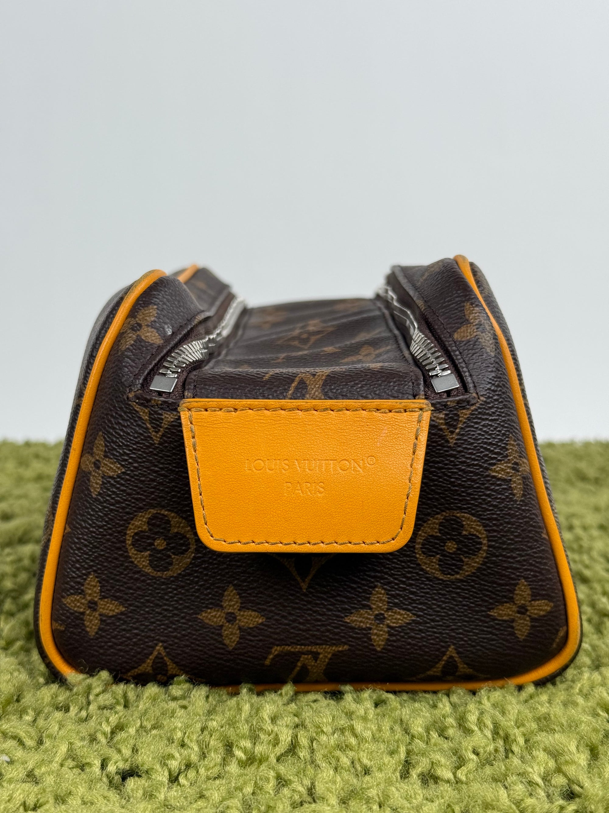 Beauty Case Louis Vuitton Marrone