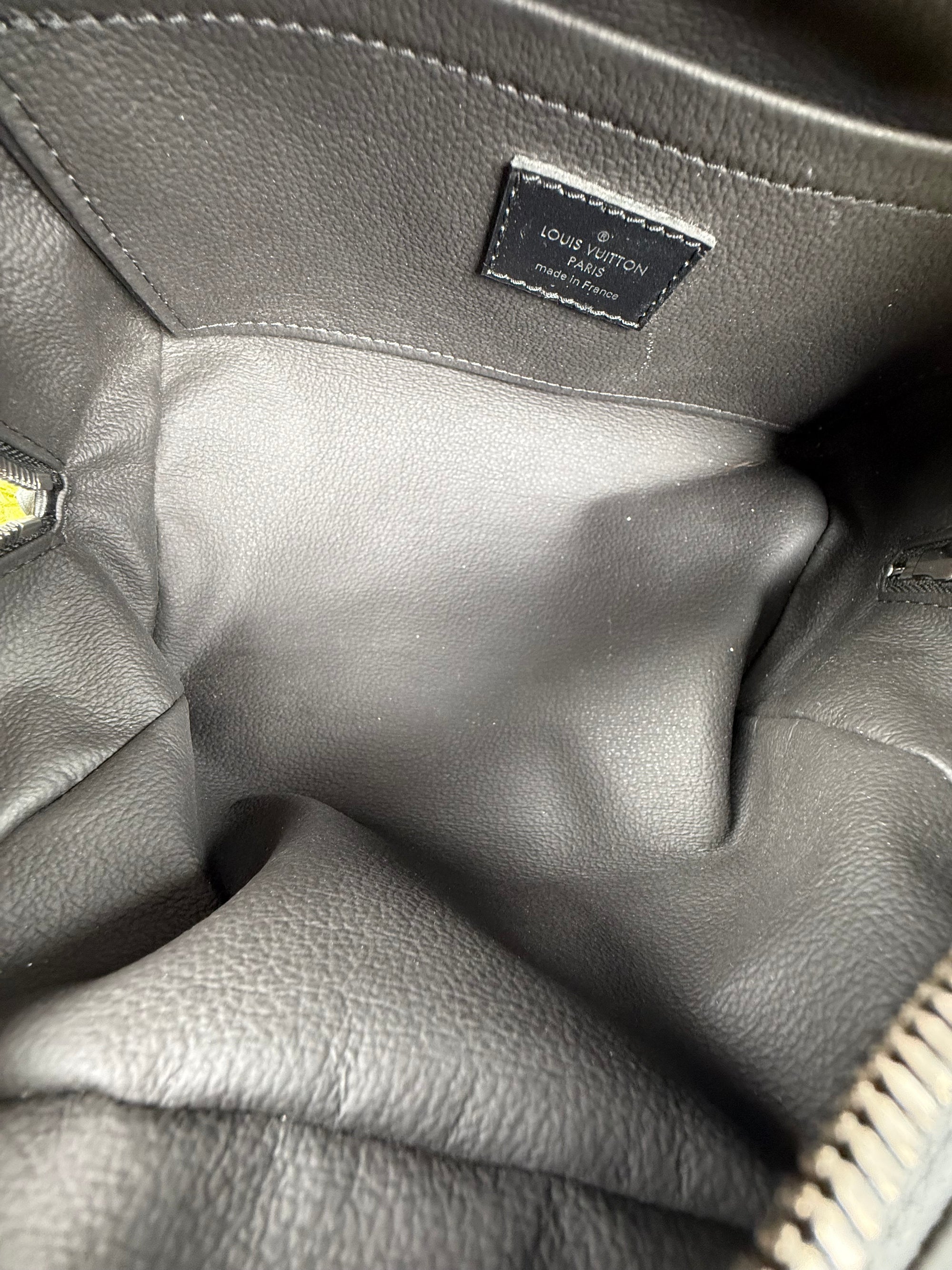 Beauty Case Louis Vuitton Nero