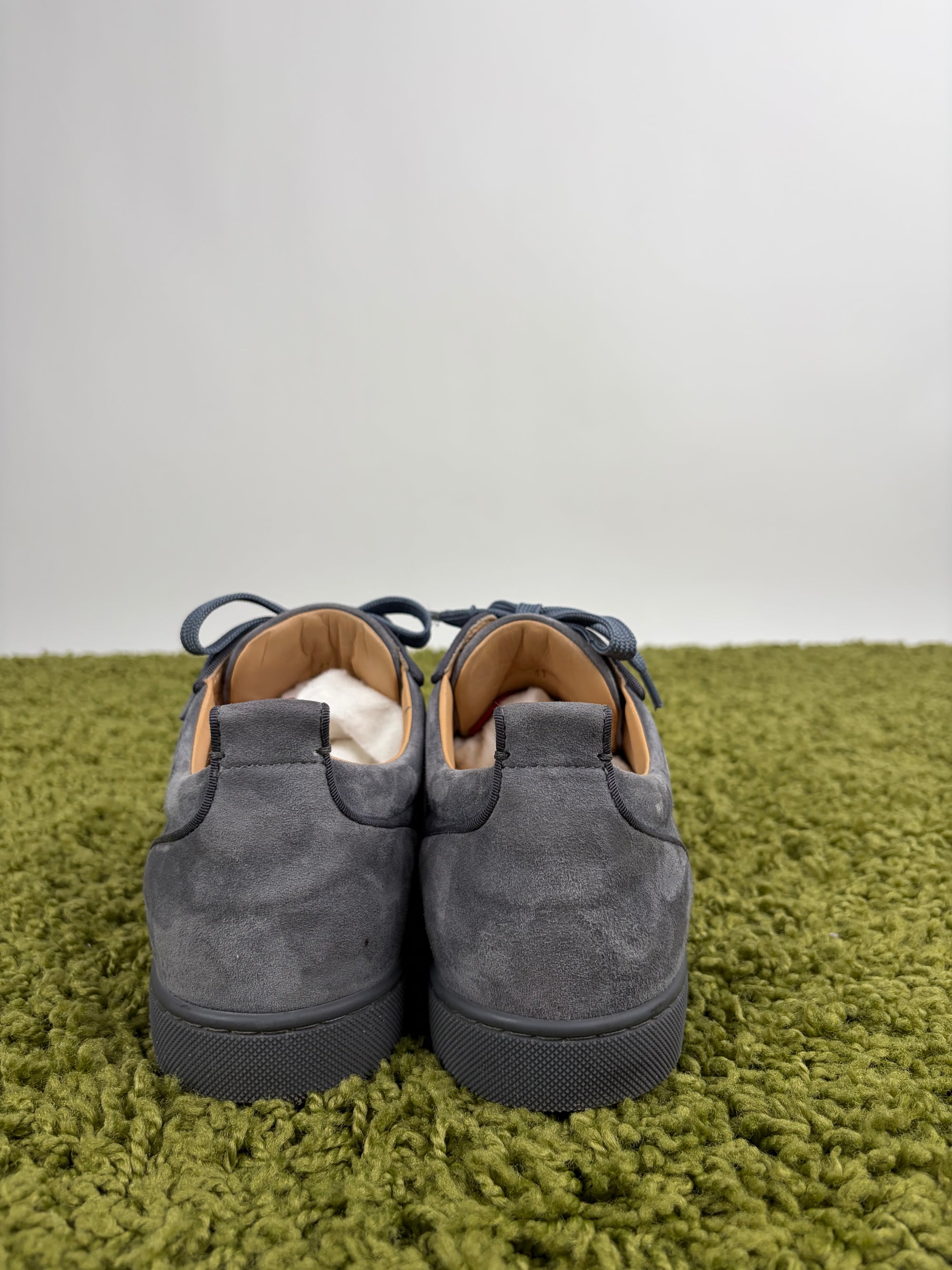 Louboutin basse Size 41 grigie